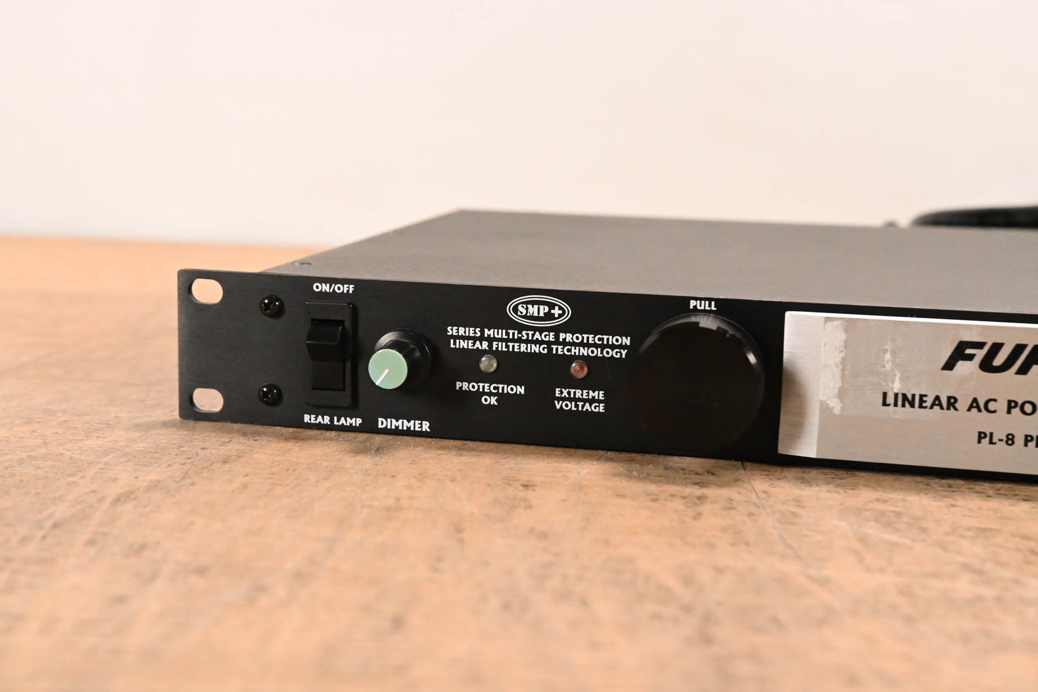 Furman PL-8 Pro Series II Power Conditioner, Distributor