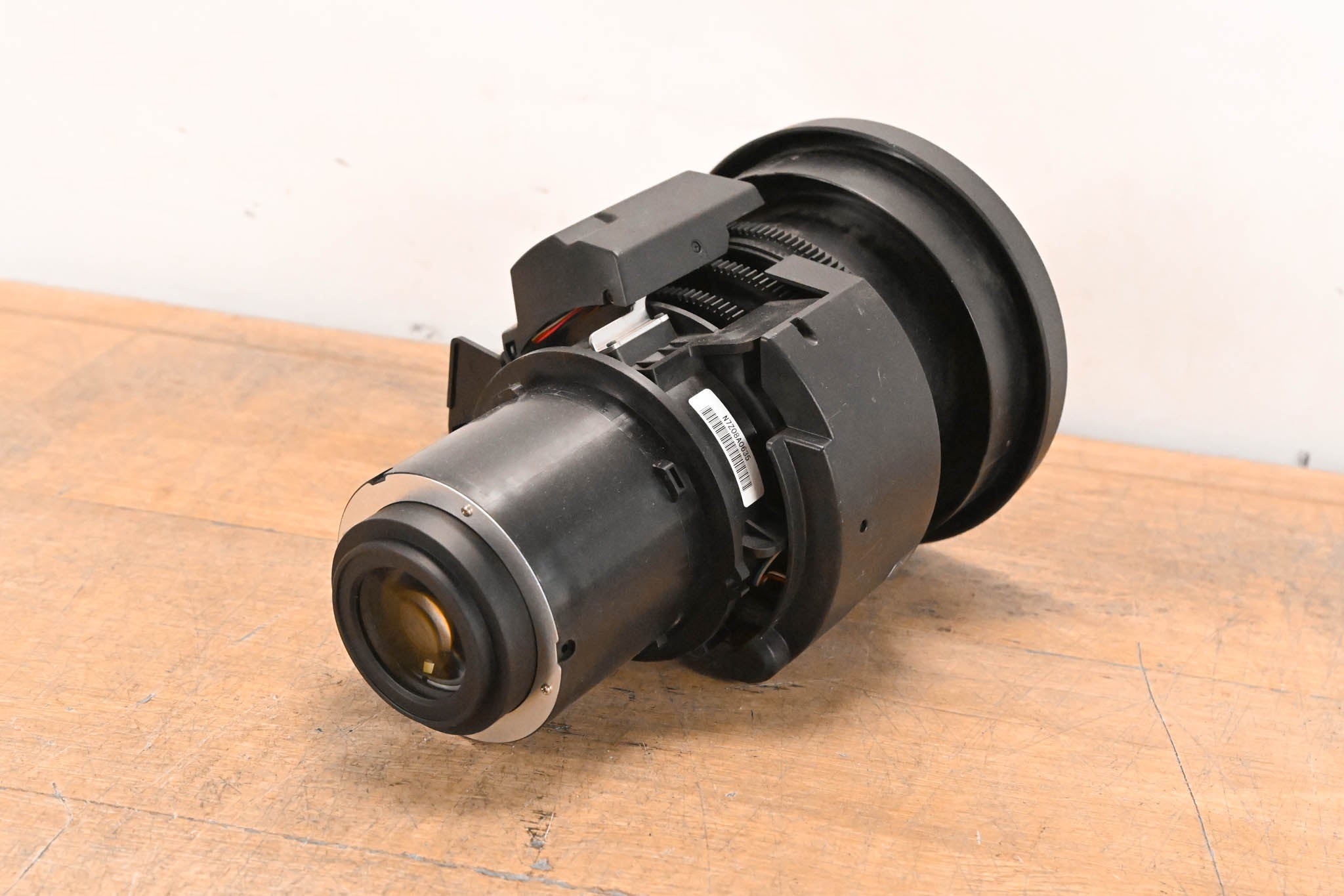 Epson ELPLU03 Wide Short Throw Zoom Lens #1