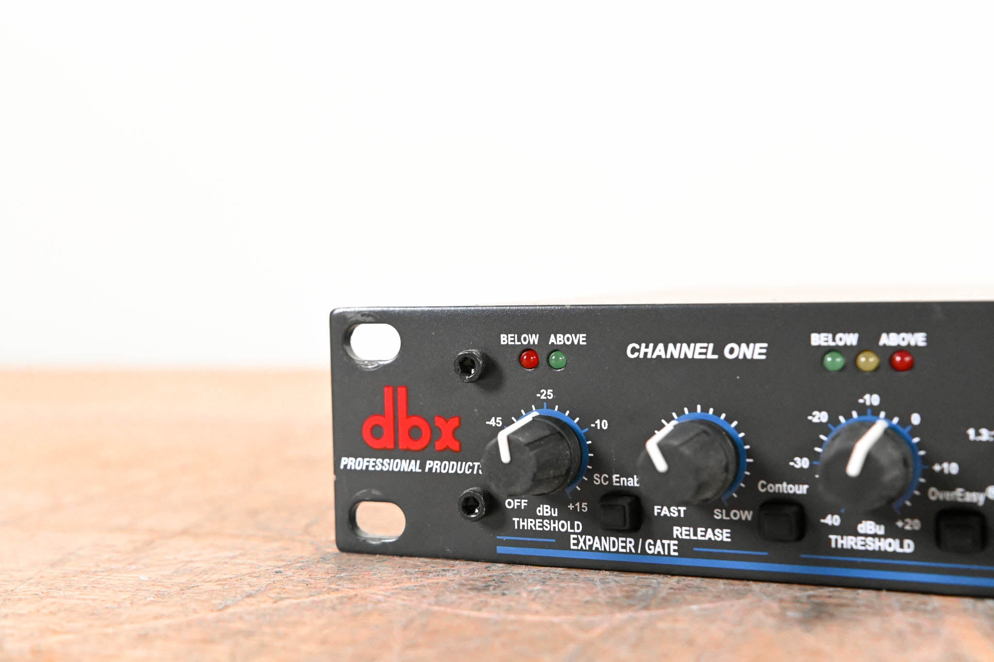 dbx 166XL 2-Channel Compressor/Limiter/Gate