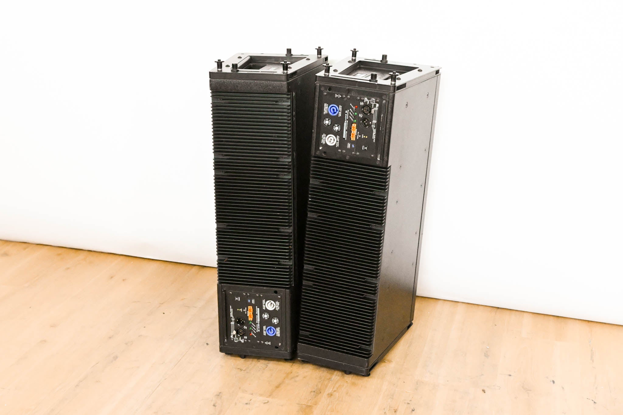 Meyer Sound M'elodie High-Power Curvilinear Array Loudspeaker (PAIR)