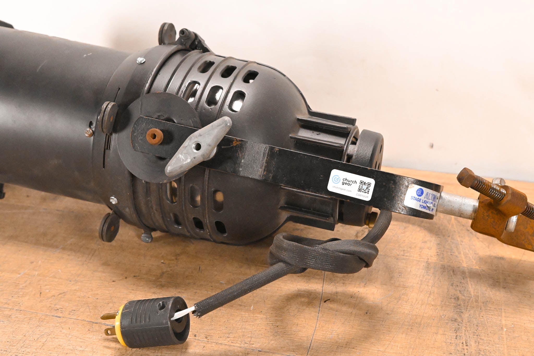 Altman 360Q 6" x 9" 750W Ellipsoidal Light