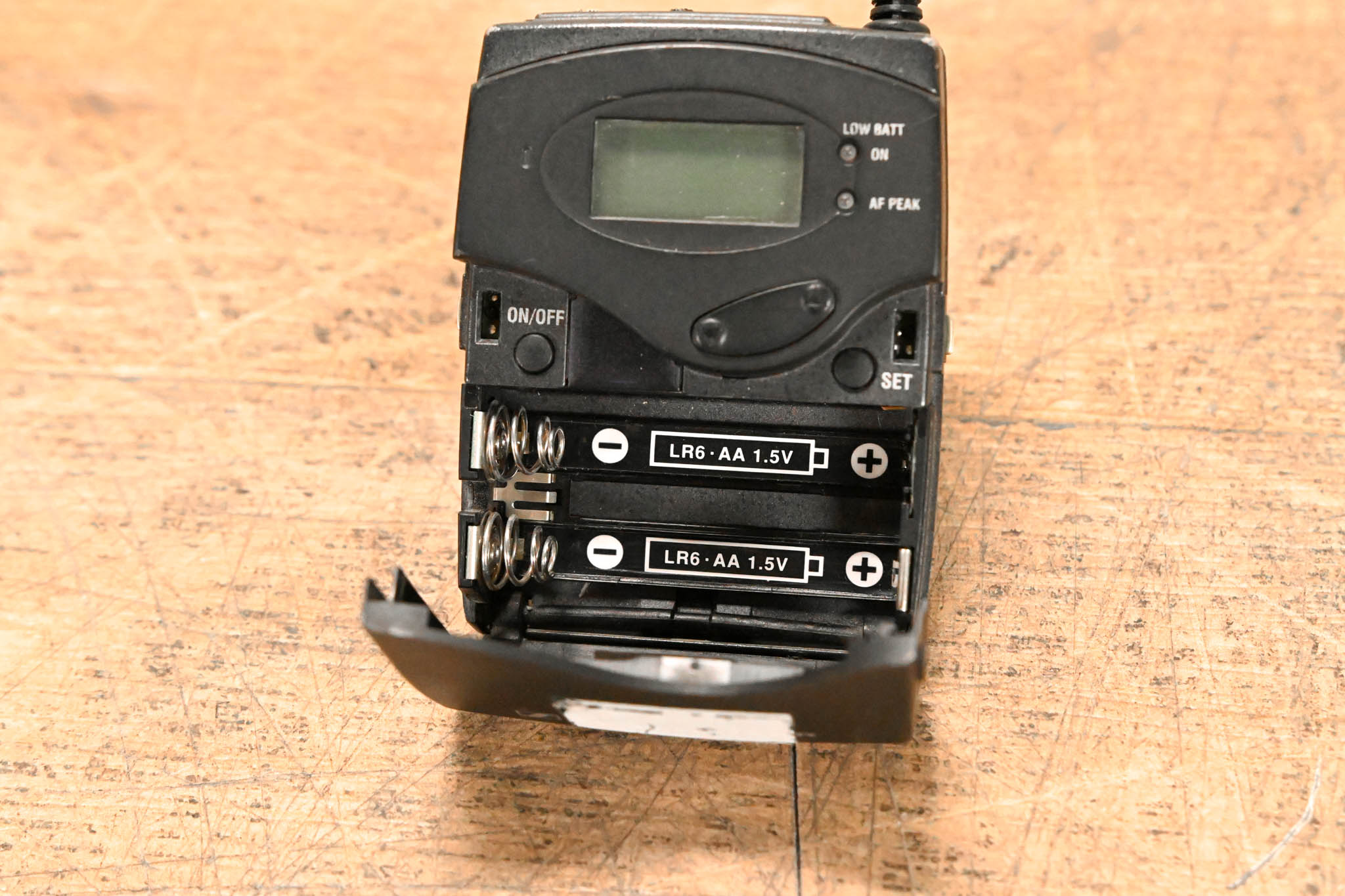 Sennheiser SK 100 G3 Wireless Bodypack Transmitter G Range: 566-608 MHz