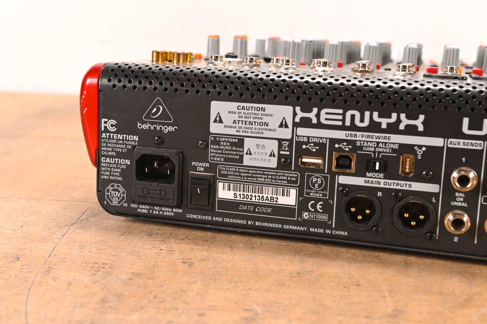 Behringer XENYX UFX1204 12-Input 4-Bus Mixer with USB and Effects