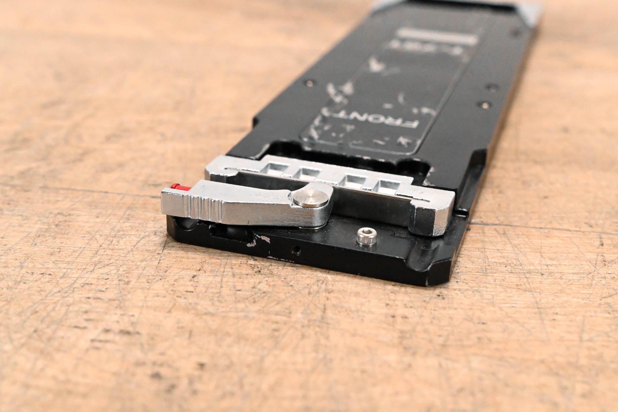 Ikegami T-791 Tripod Mounting Plate