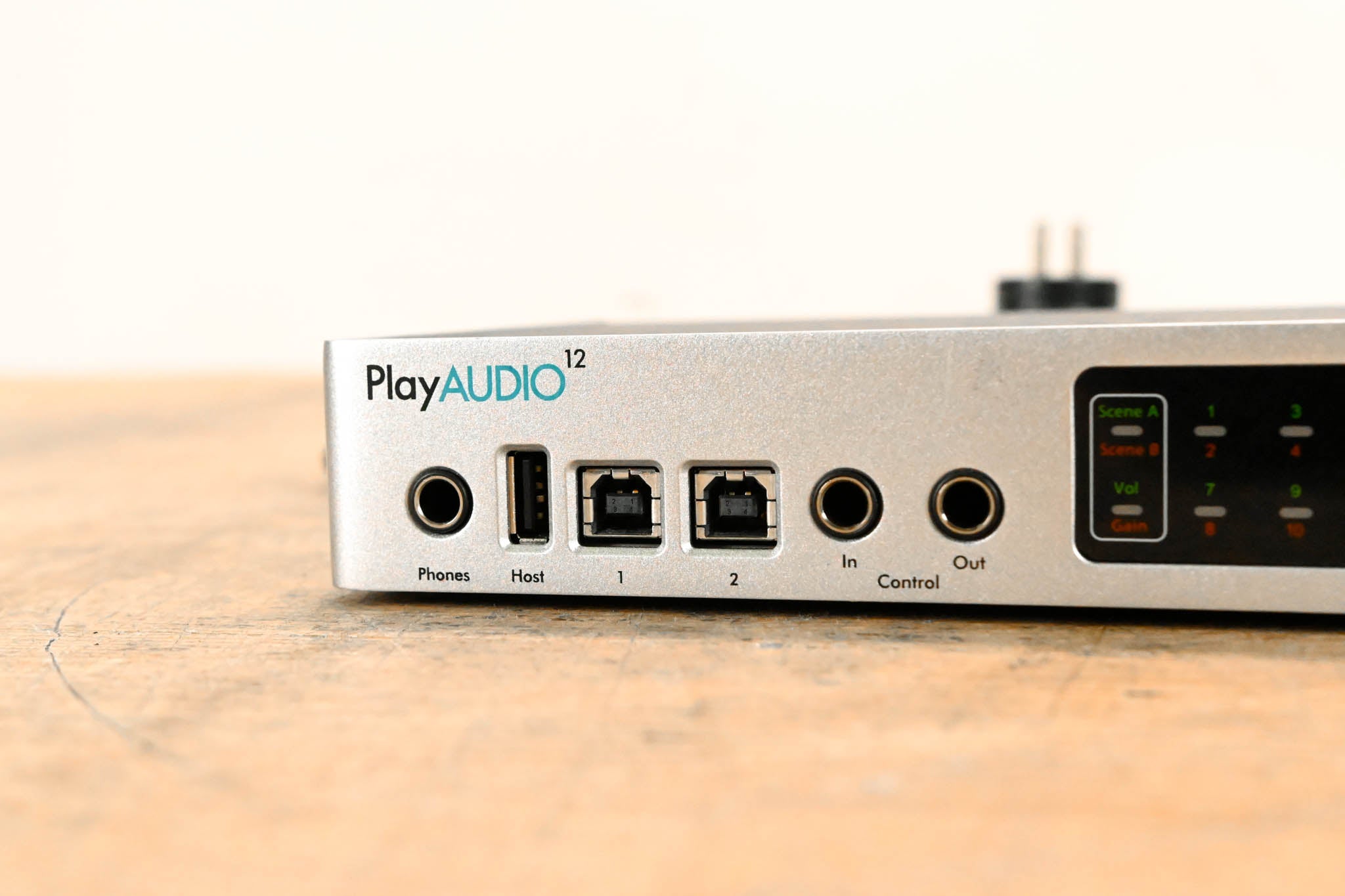 iConnectivity PlayAUDIO12 USB Audio and MIDI Interface