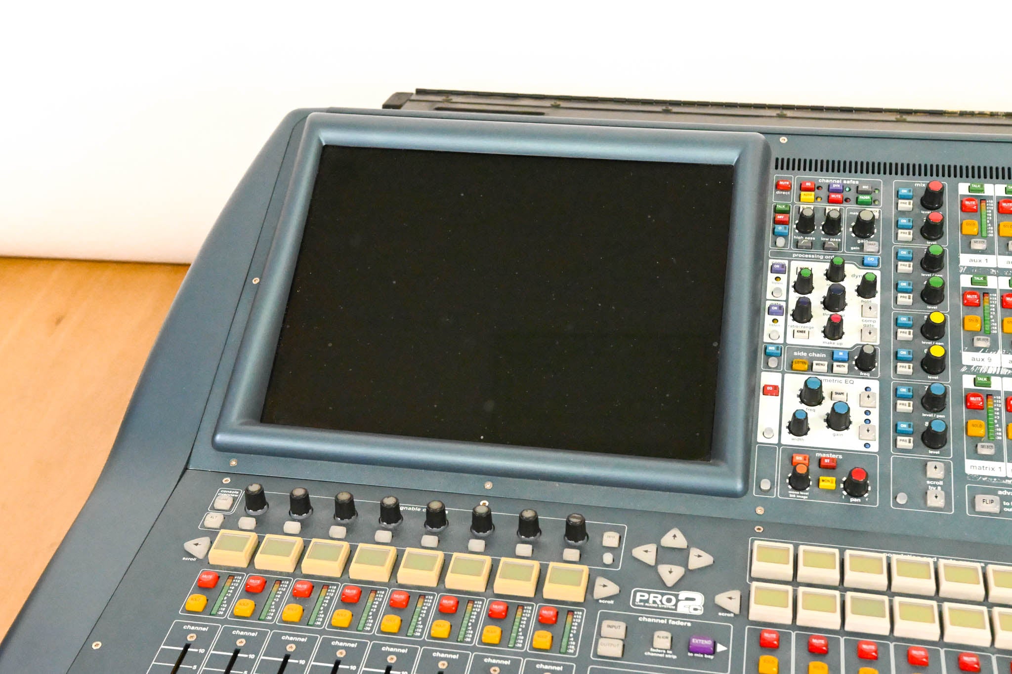 Midas PRO2C Live Digital Audio Mixing Console with Road Case