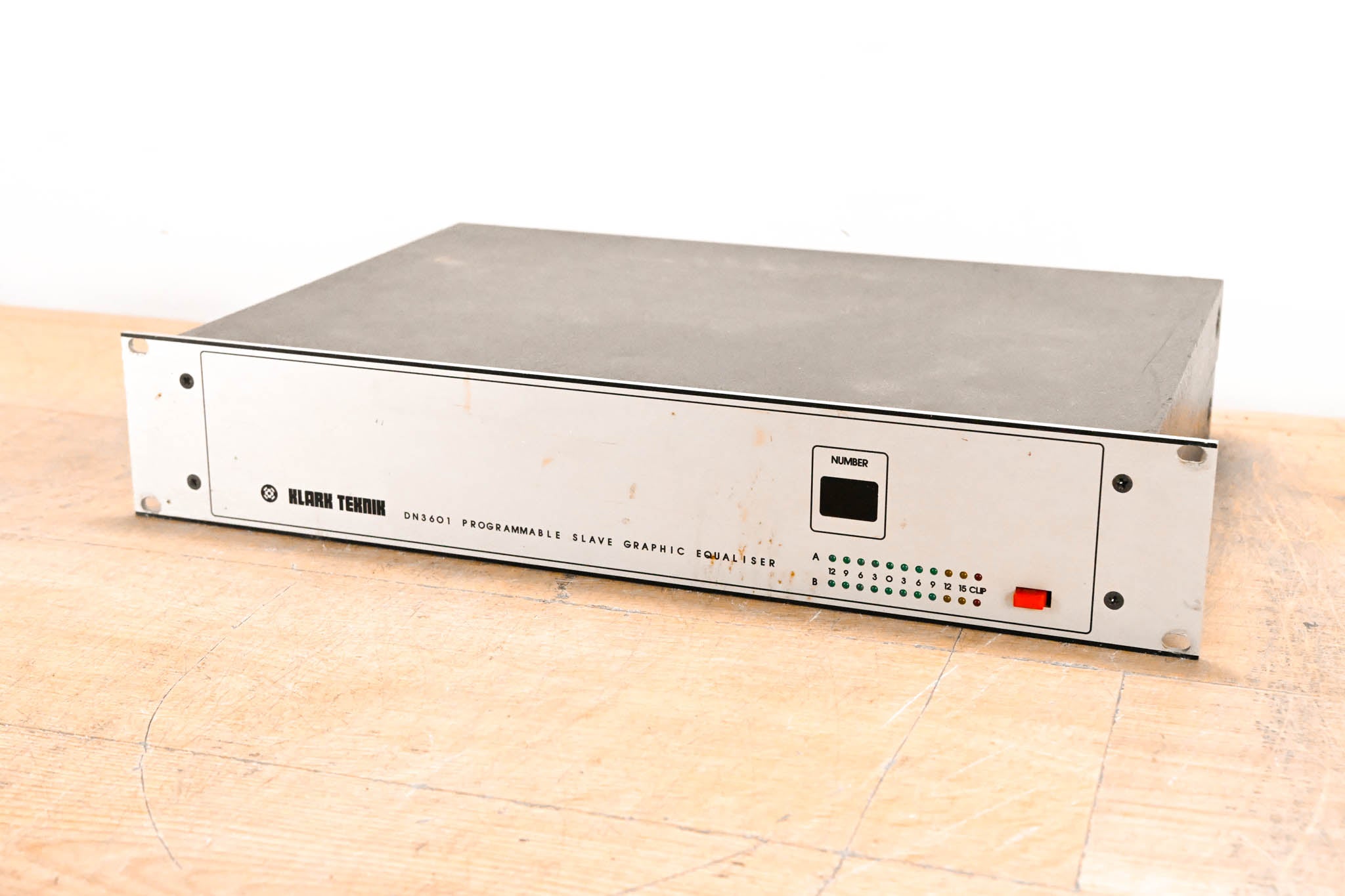 Klark Teknik DN3601 Programmable Slave Graphic Equalizer