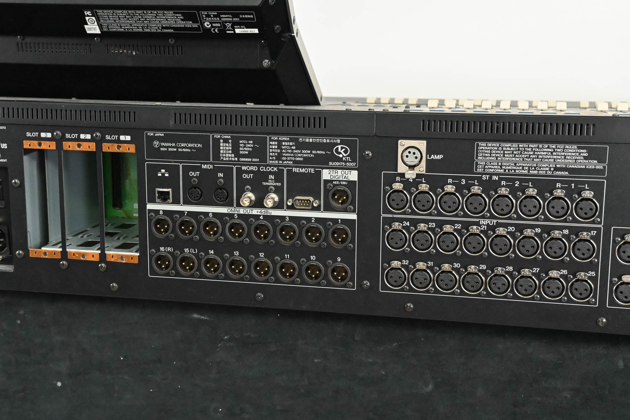 Yamaha M7CL-48 48-Channel Digital Audio Mixing Console