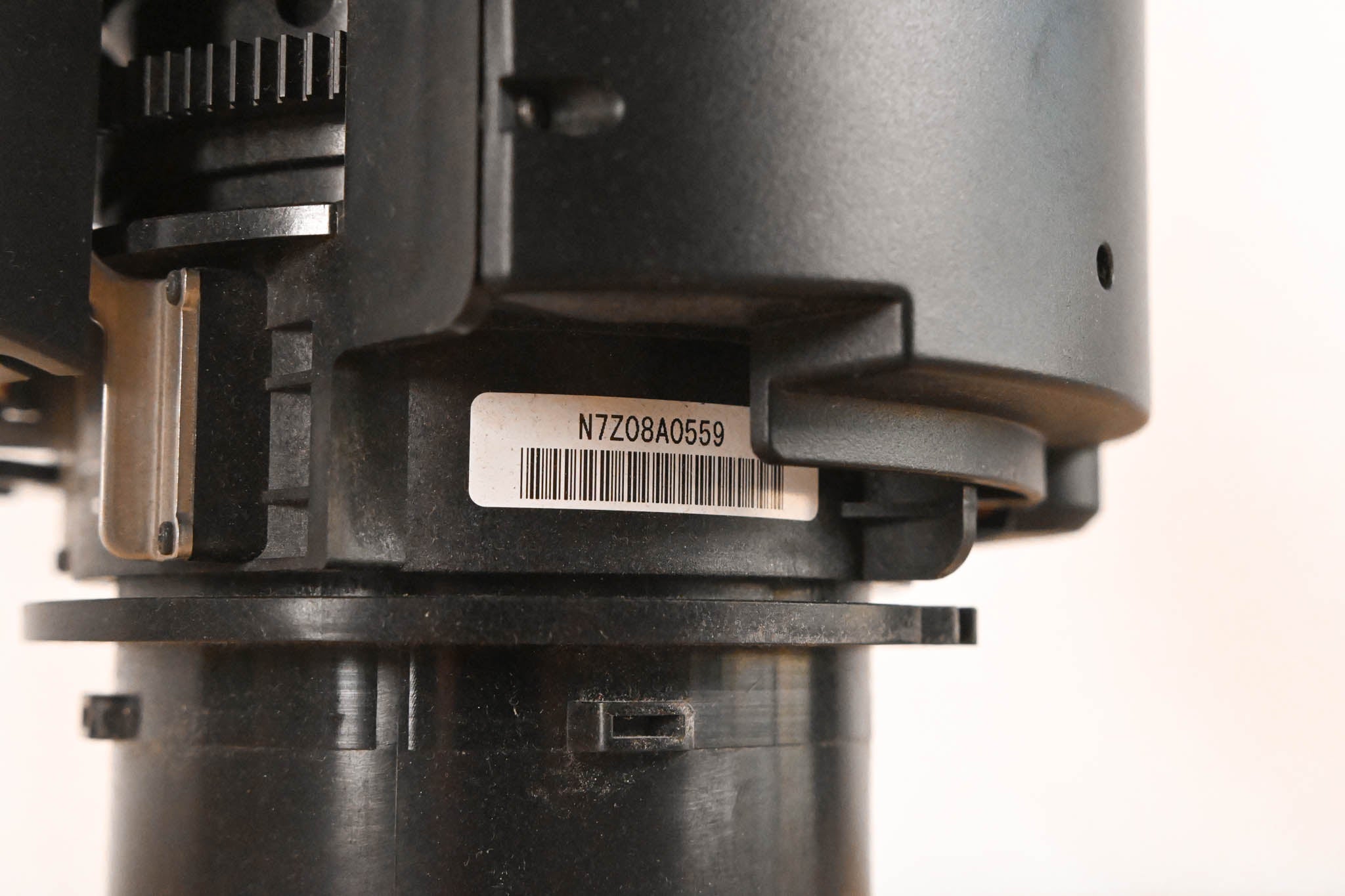 Epson ELPLU03 Wide Short Throw Zoom Lens #1