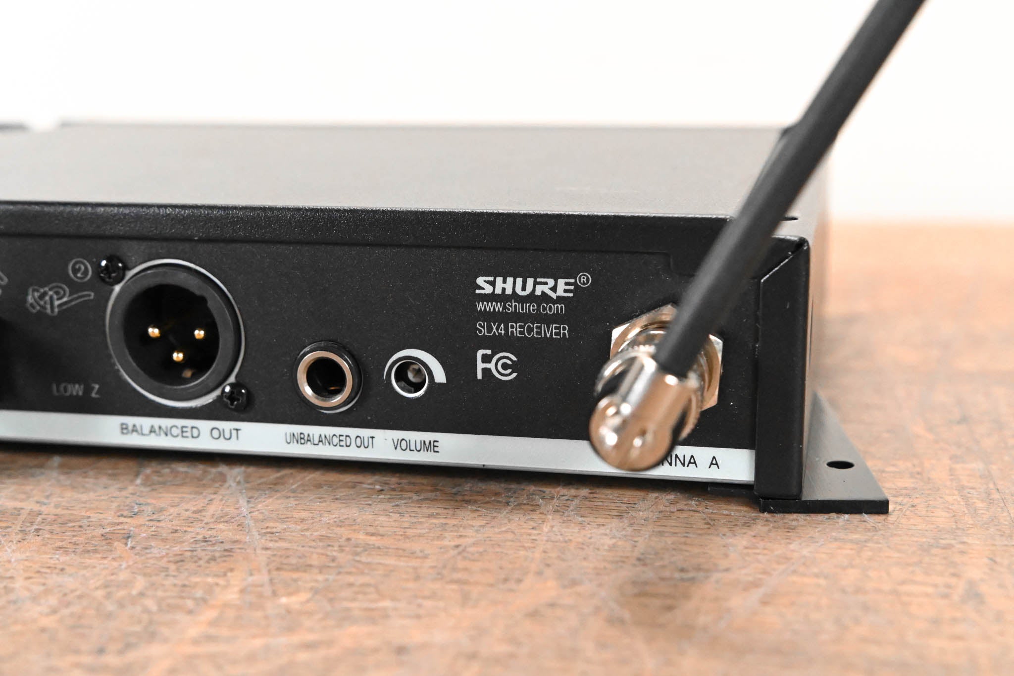 Shure SLX24/BETA58 Handheld Wireless System - G5 Band (NO POWER SUPPLY)