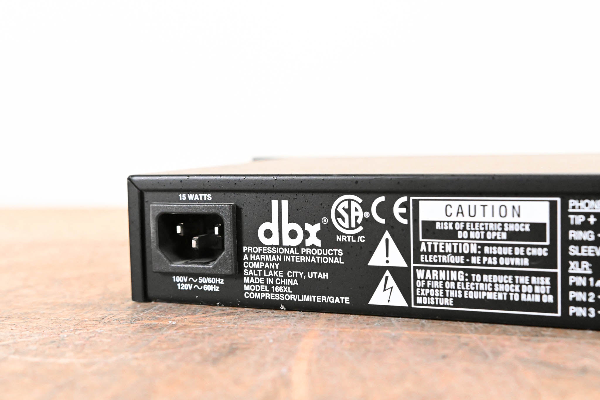 dbx 166XL 2-Channel Compressor/Limiter/Gate