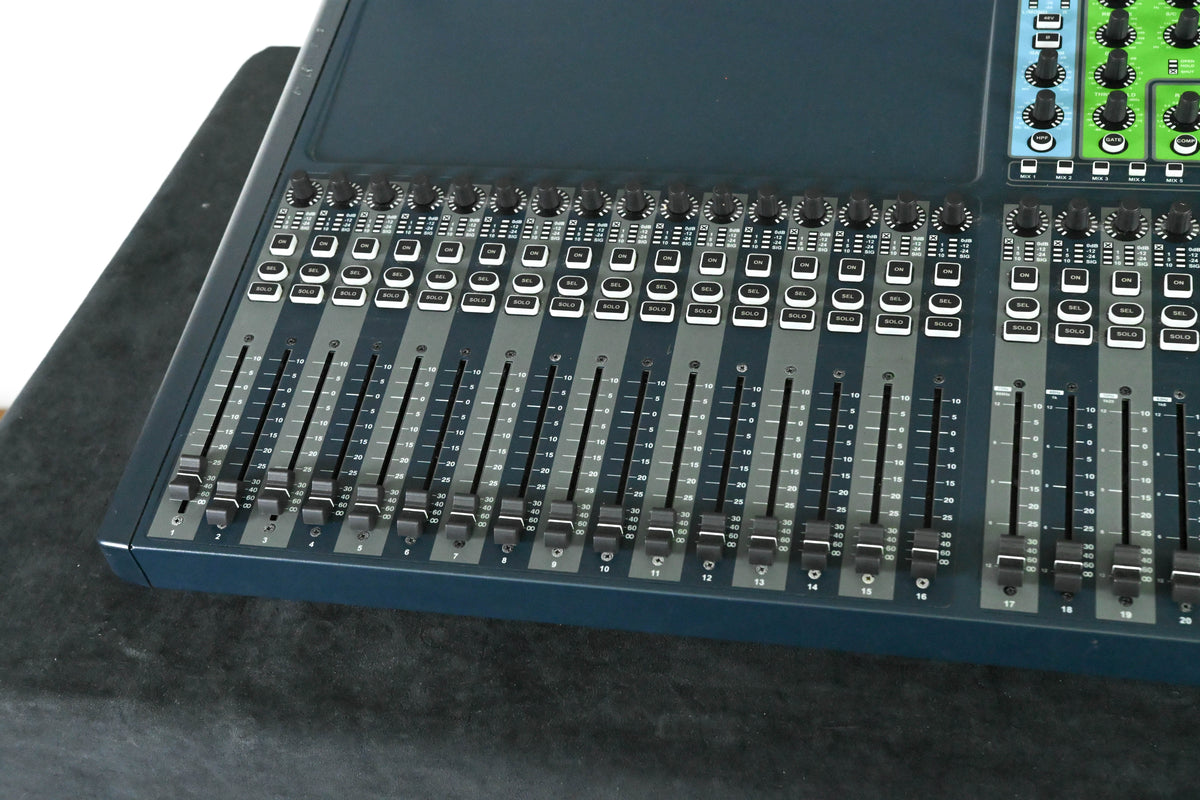 Soundcraft Si Expression 3 32-Channel Digital Mixer with MADI-USB Card