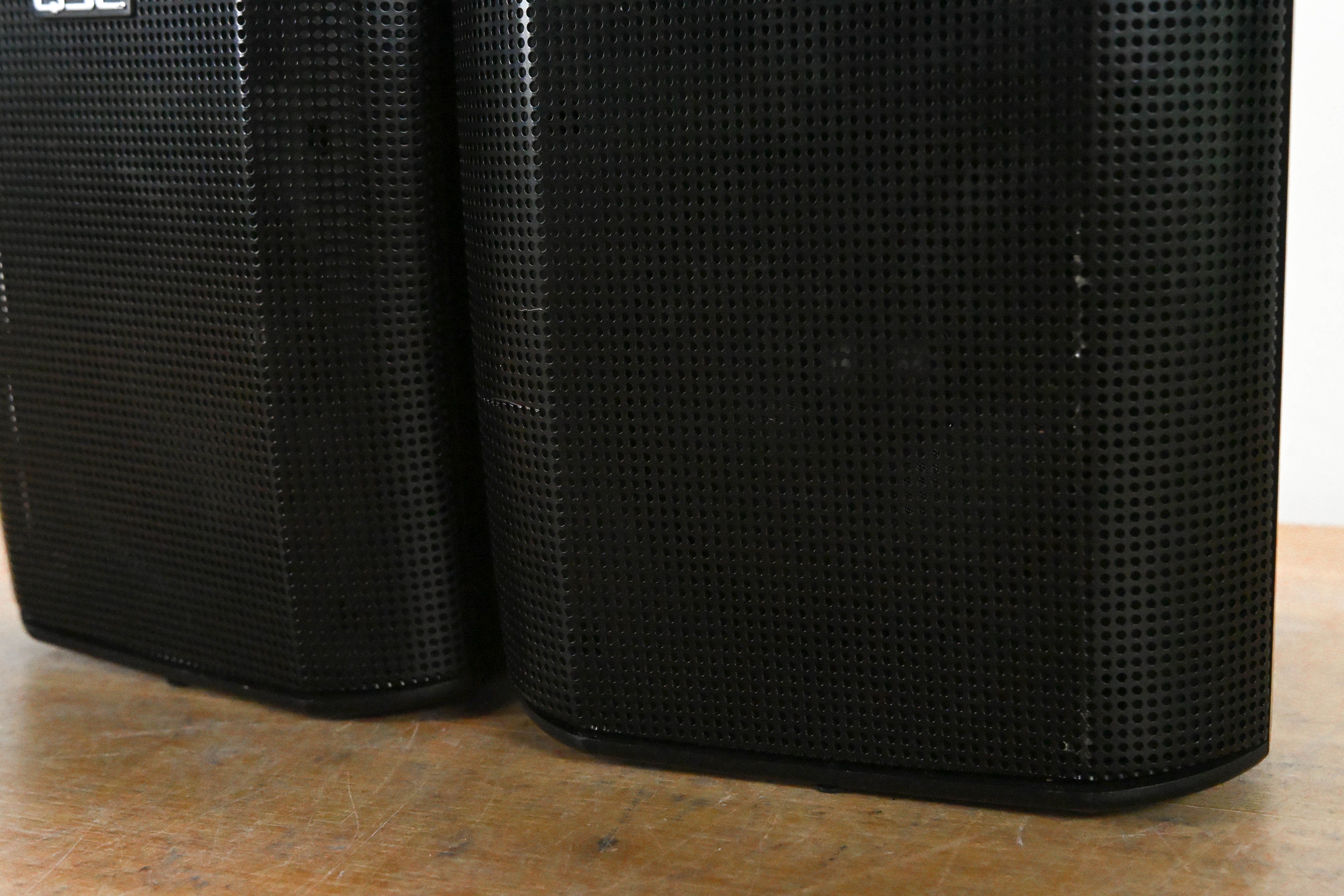 QSC AD-S52 AcousticDesign 5.25" 2 Way Loudspeaker (PAIR)