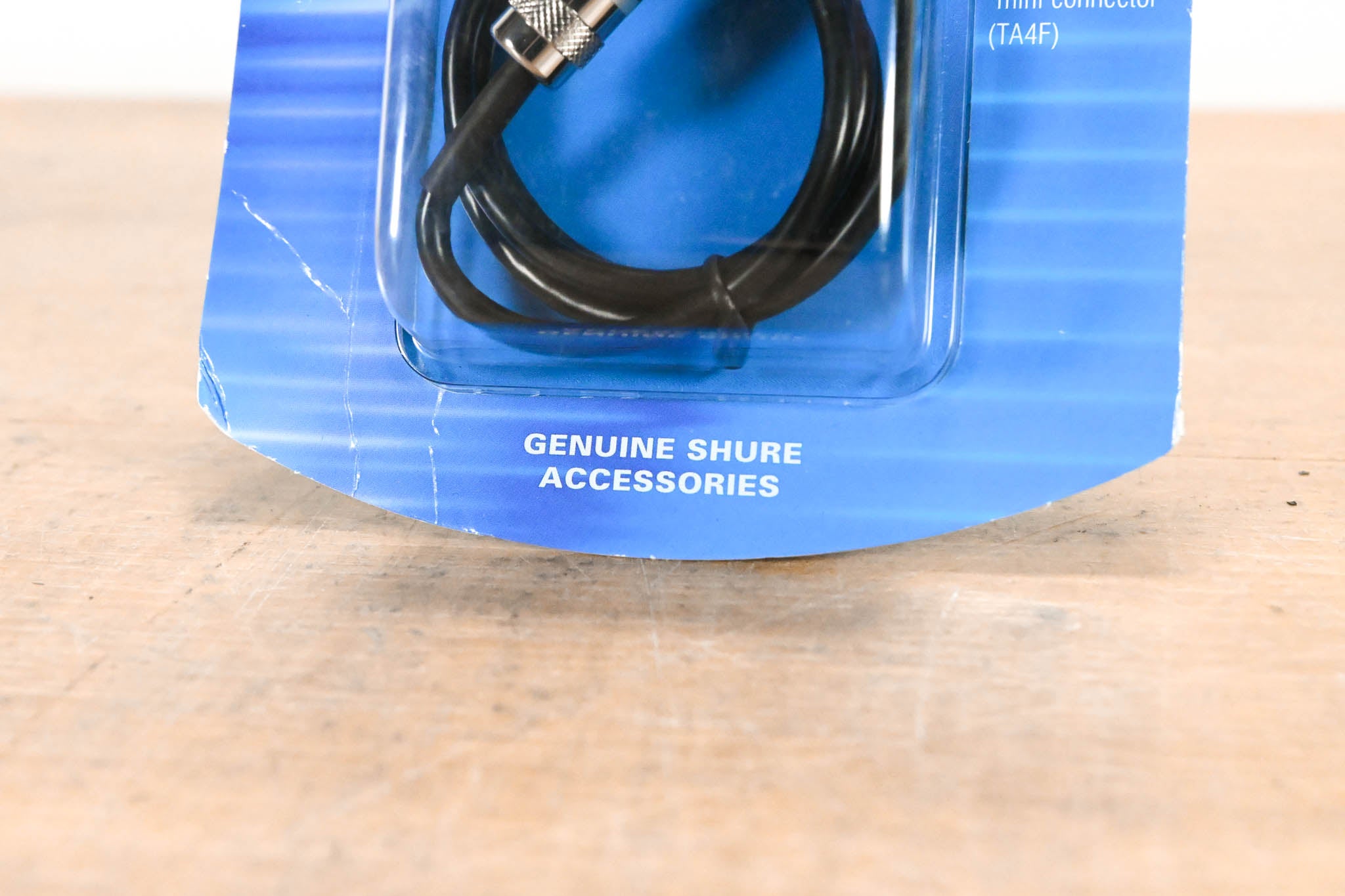 Shure WA302 TA4F to 1/4" Instrument Cable for Wireless Bodypacks - 2.5'