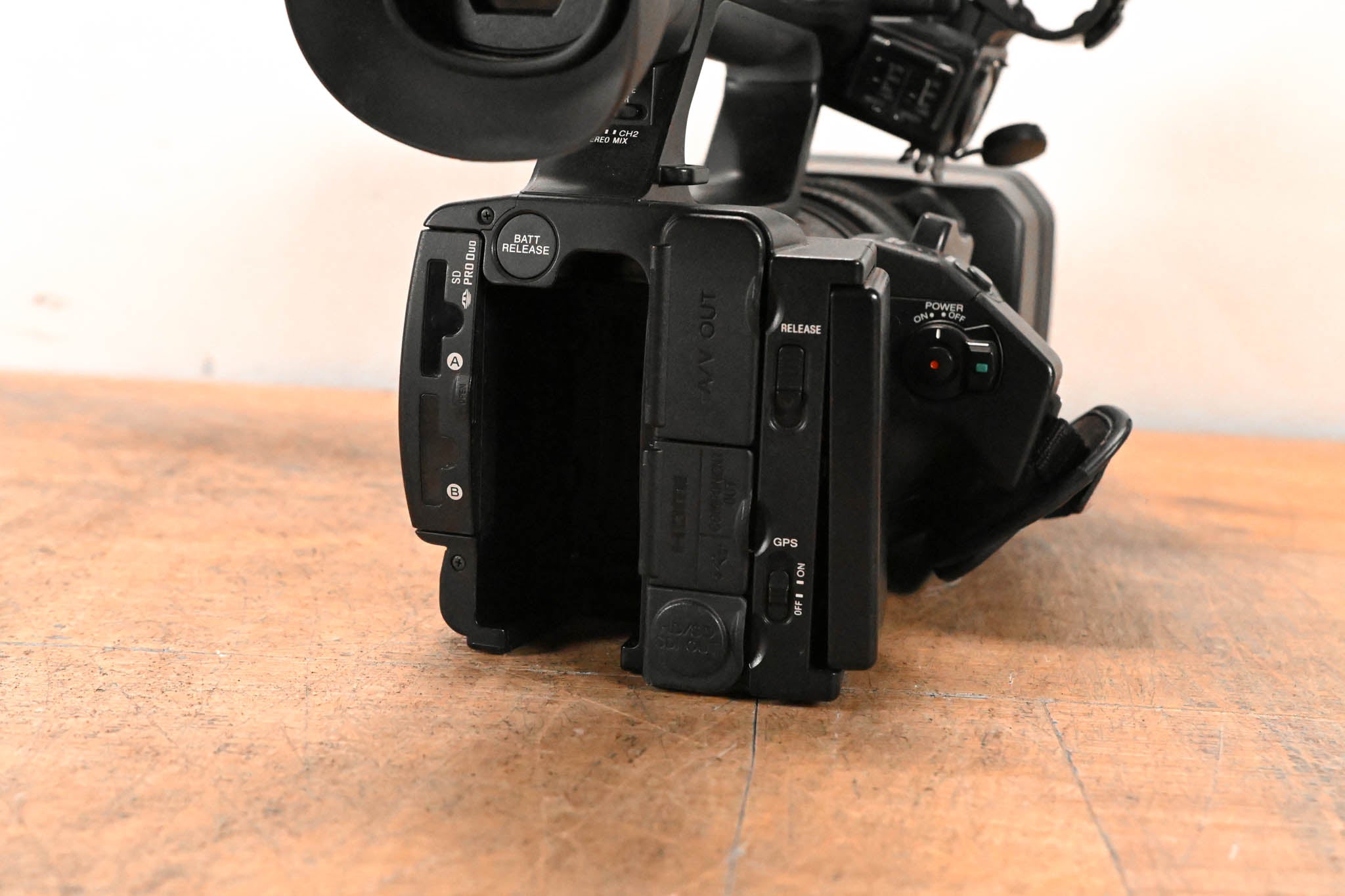 Sony HXR-NX5U NXCAM Professional Camcorder
