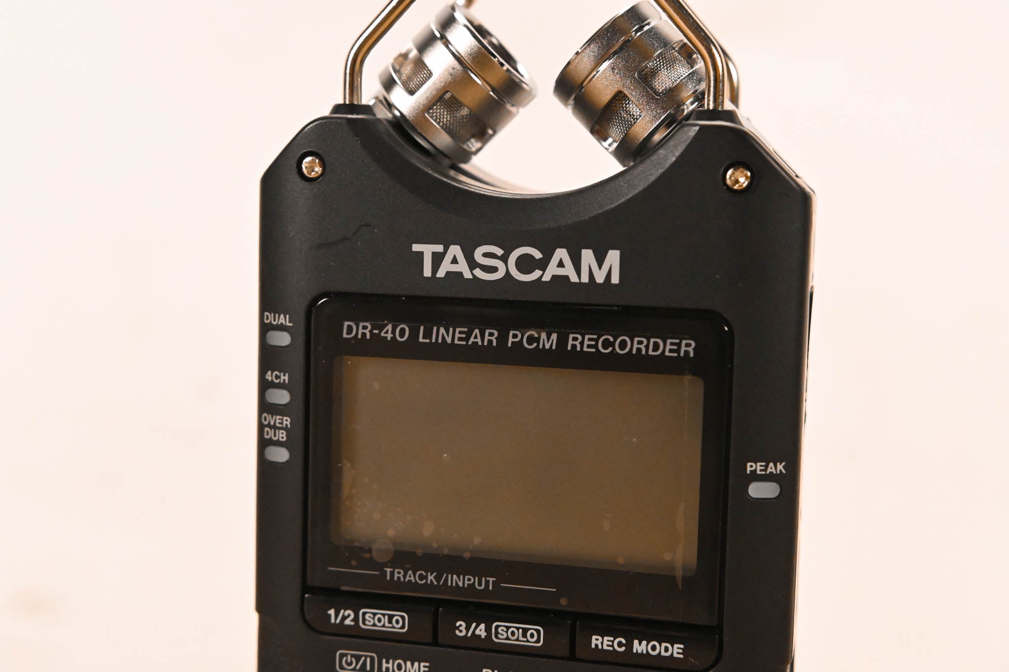 TASCAM DR-40 Handheld 4-Track Recorder