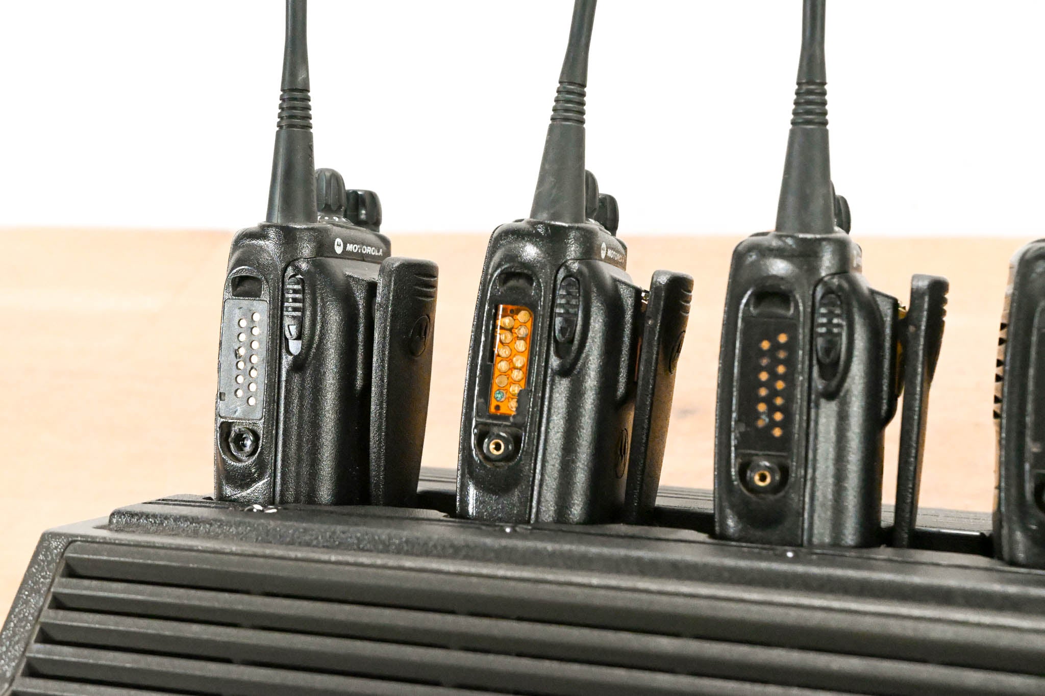 Motorola HT750 Portable Radio (Pack of 6) with 6-Bay Charging Station