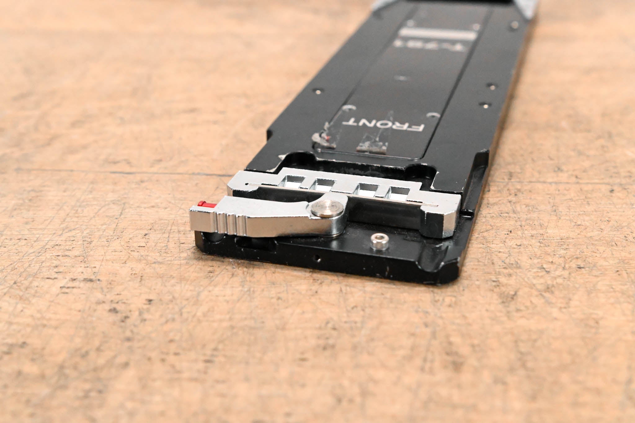 Ikegami T-791 Tripod Mounting Plate