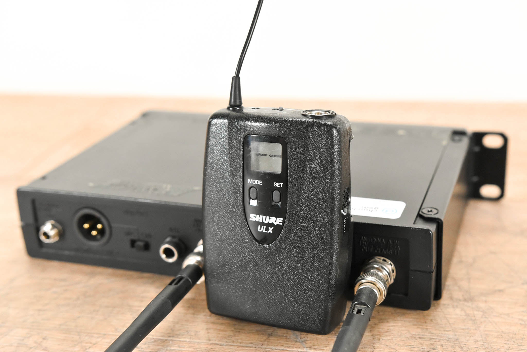 Shure ULXS14 Bodypack Wireless System - J1 Band (NO POWER SUPPLY)