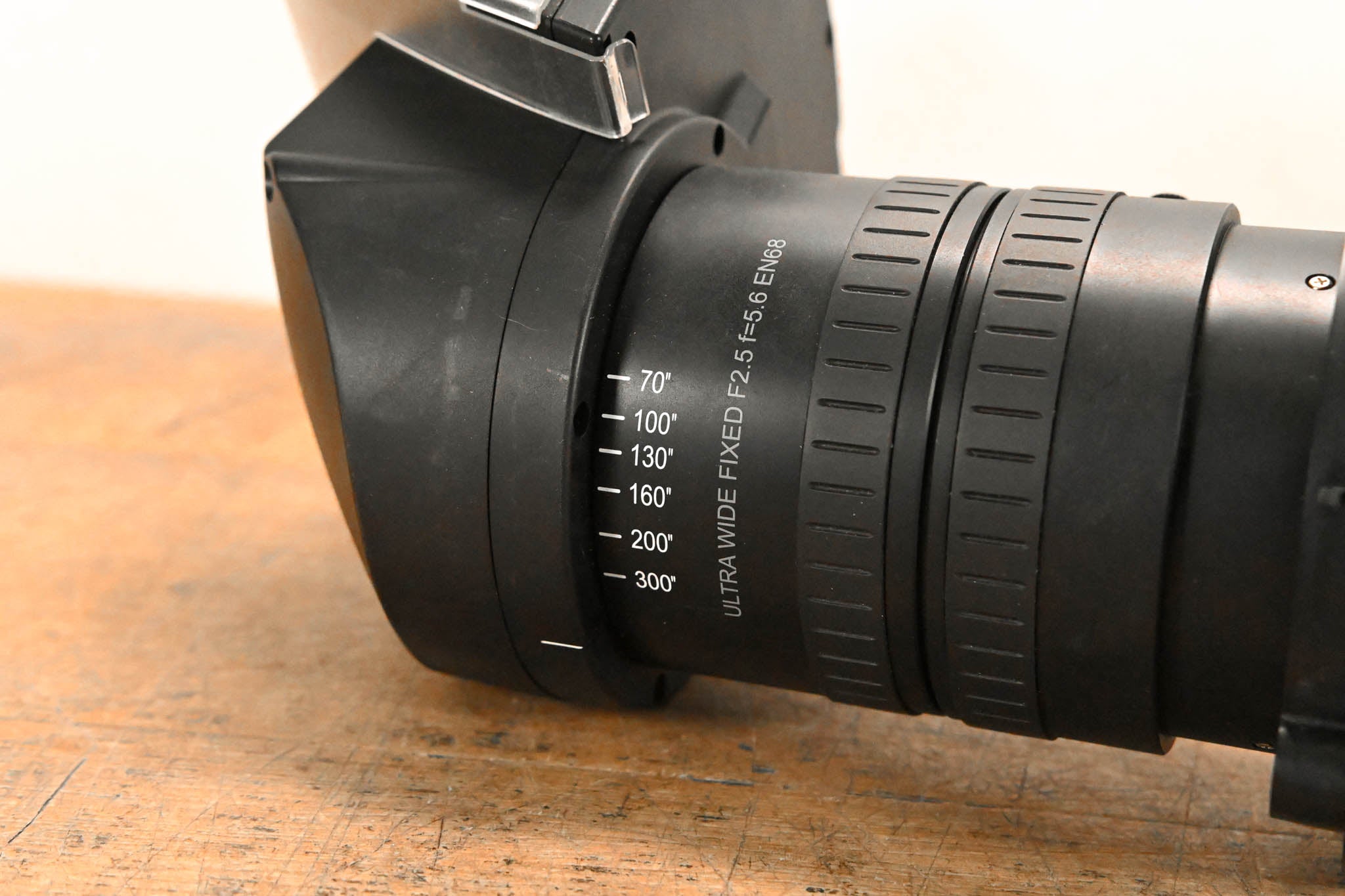 Barco EN68 Ultra Short Throw FLD+ 0.28:1 Lens