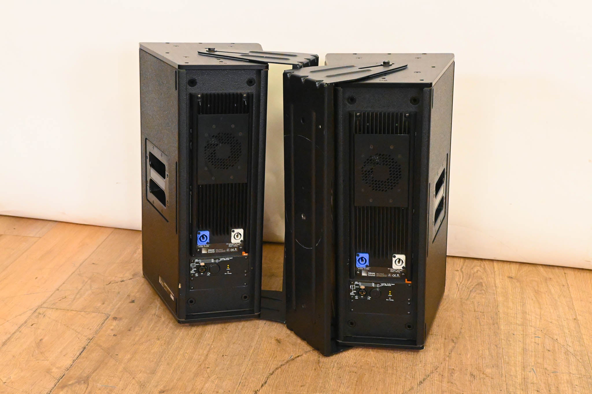 Meyer Sound UPJ-1P Compact VariO Loudspeaker (PAIR)