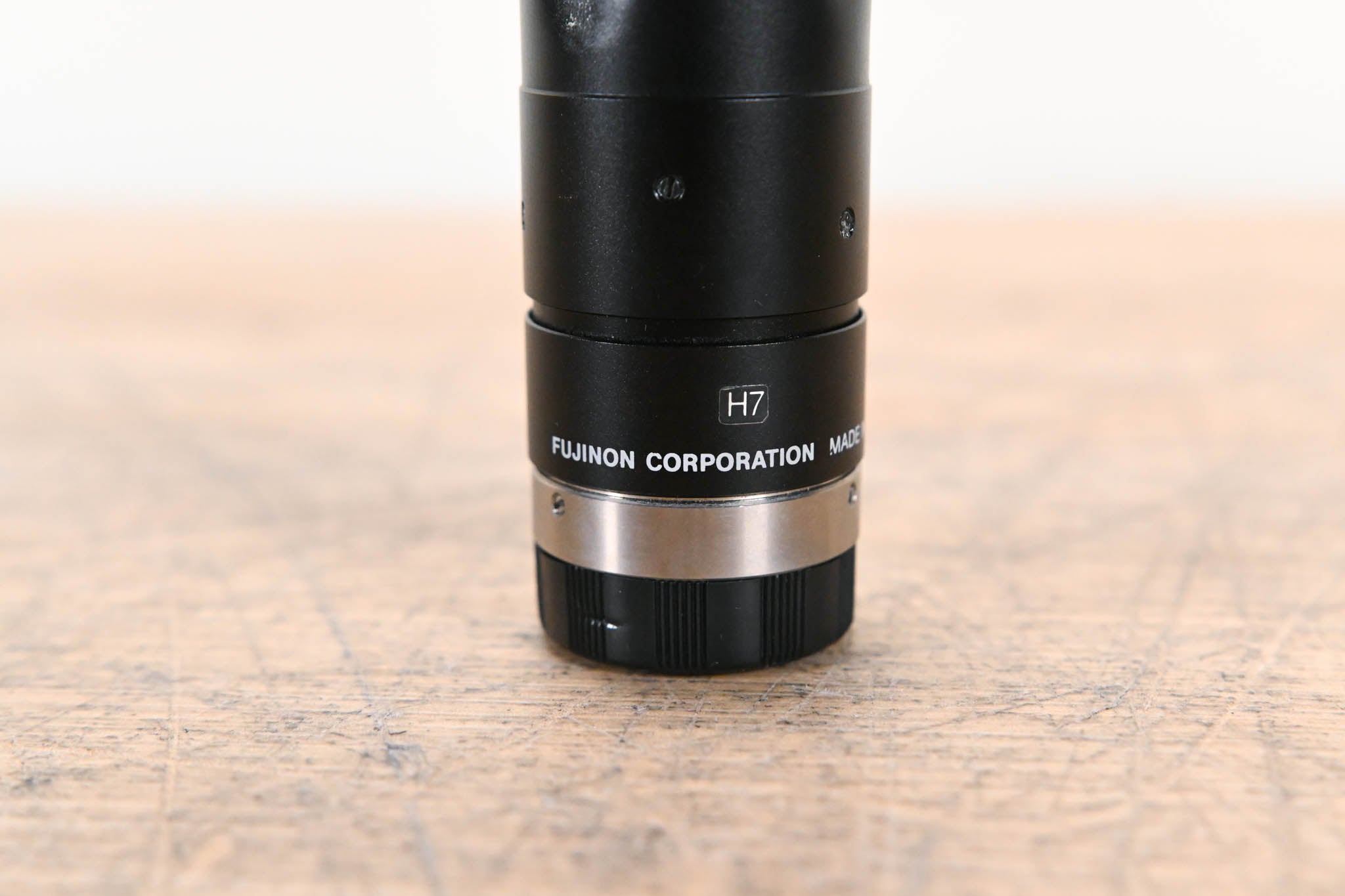 Fujinon TF4DA-8 4mm f/2.2 C-Mount Wide Angle 3CCD Camera Lens