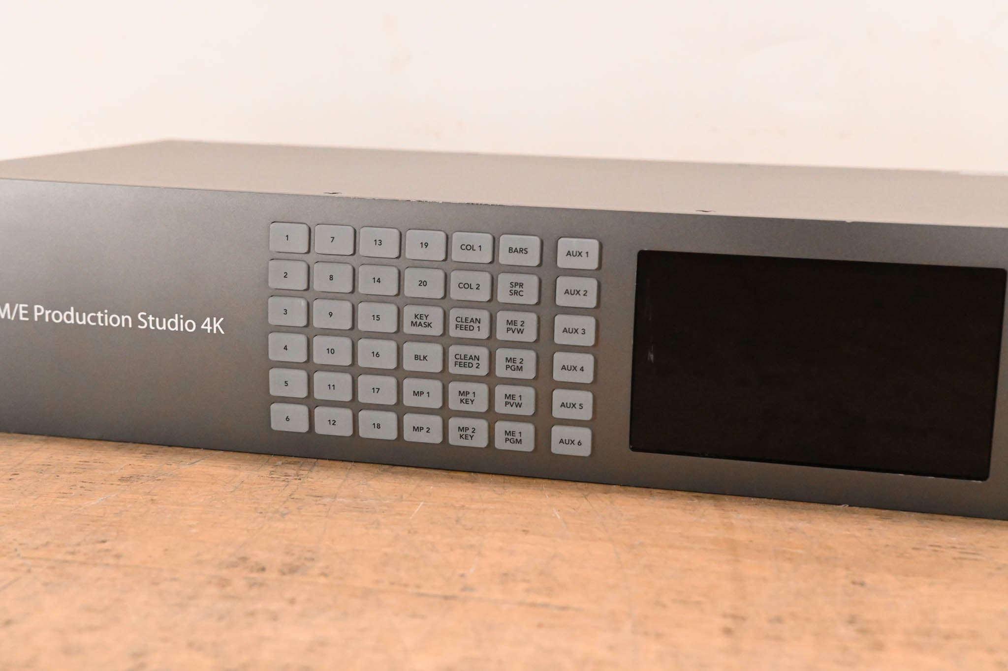 Blackmagic Design ATEM 2 M/E Production Studio 4K