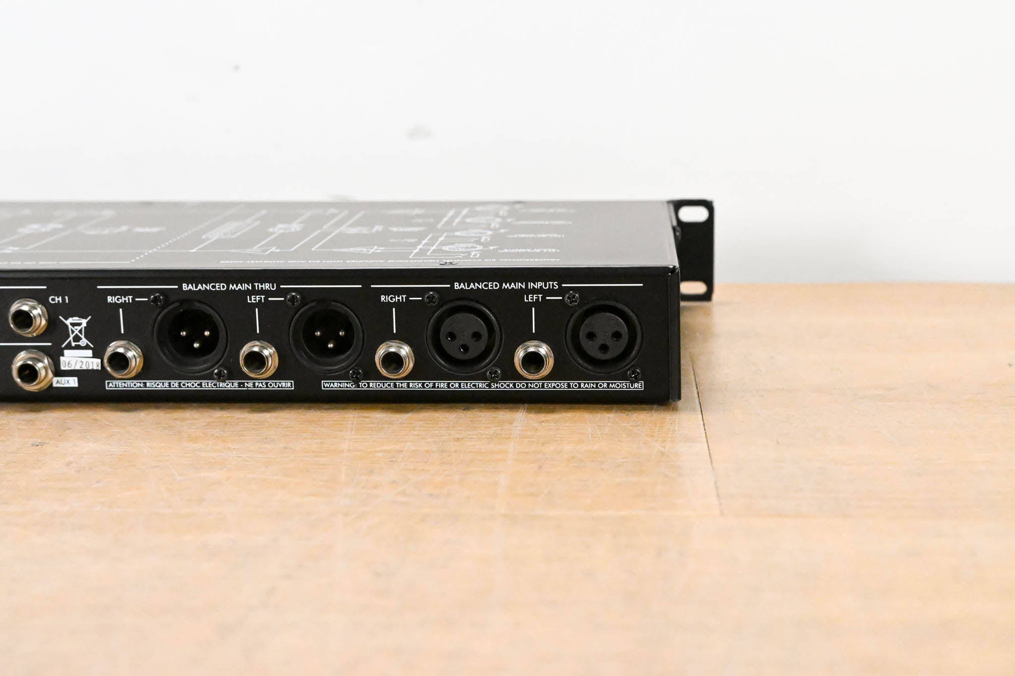 ART HeadAmp6Pro 6-Channel Headphone Amplifier