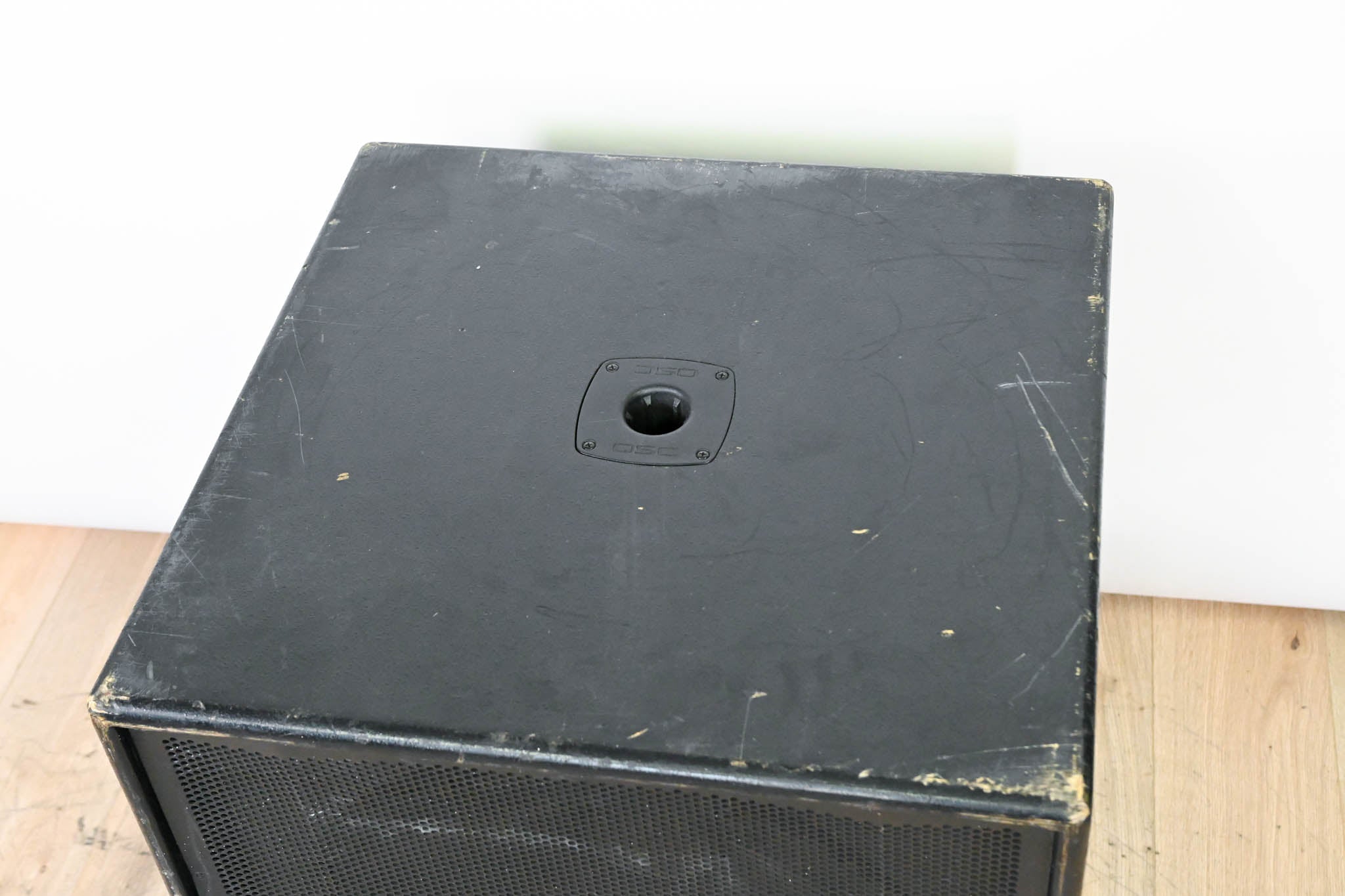 QSC HPR181W 18" Powered Subwoofer