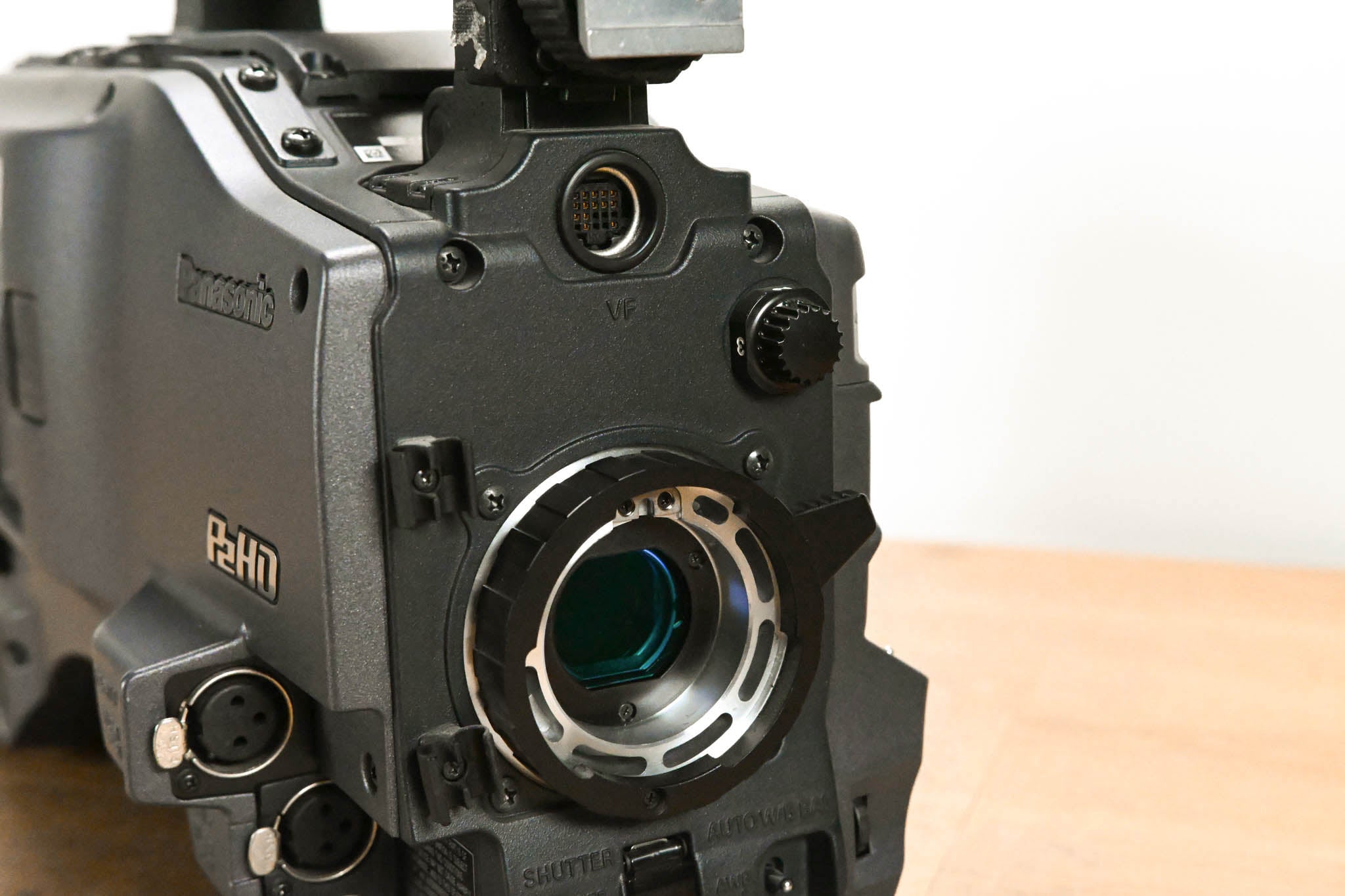 Panasonic AG-HPX500P 2/3" Shoulder-Mounted P2HD Camcorder