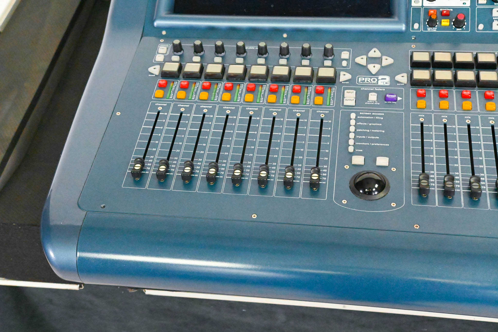 Midas PRO2C Live Digital Audio Mixing Console with Road Case