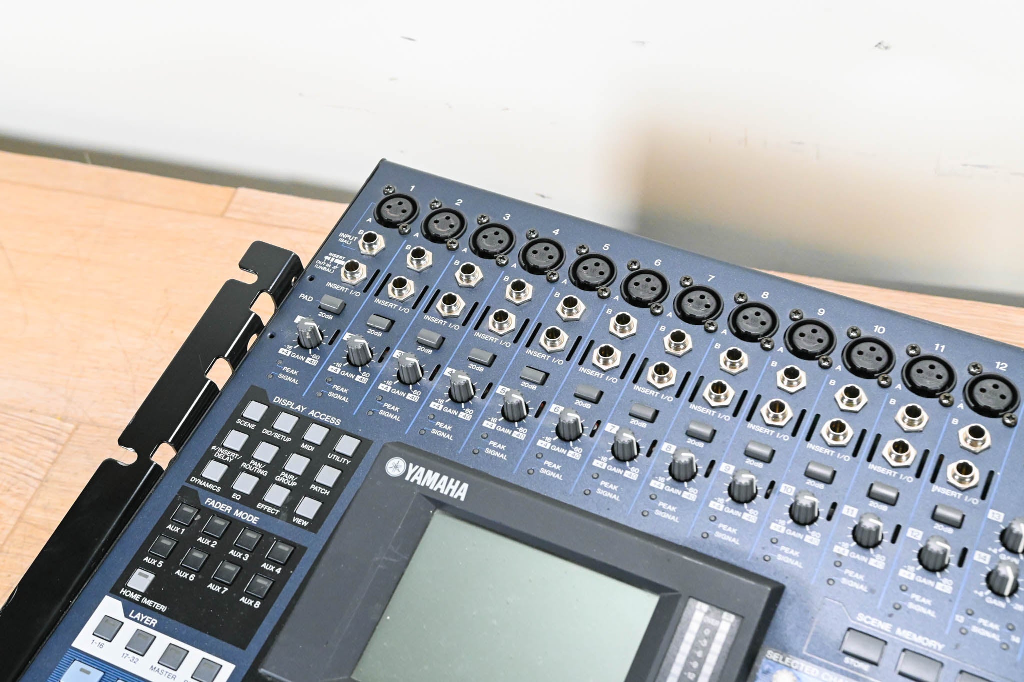 Yamaha 01V96 24-Bit/96k Digital Recording Mixer