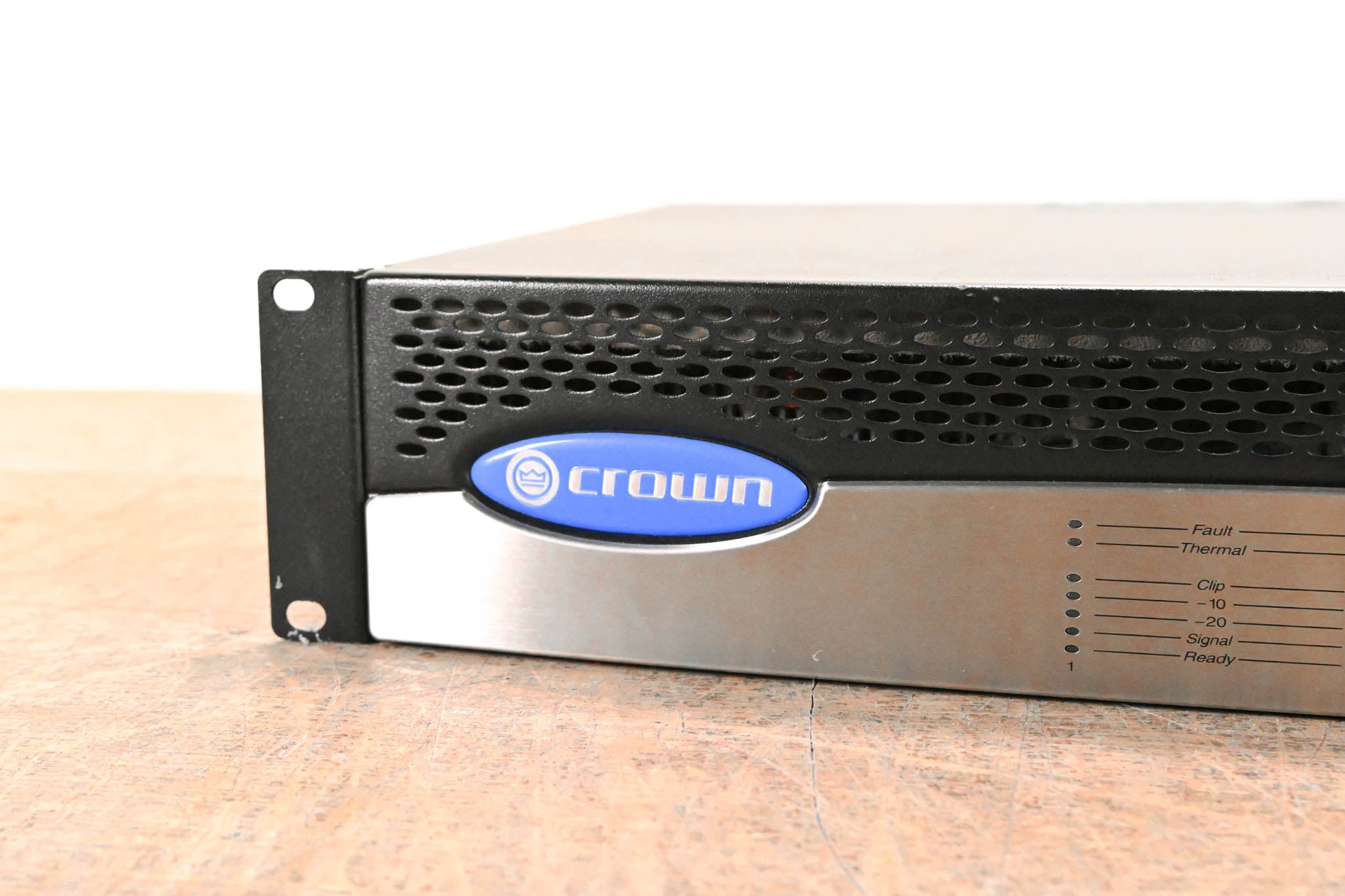 Crown CTs 600 Two-Channel 300W Power Amplifier