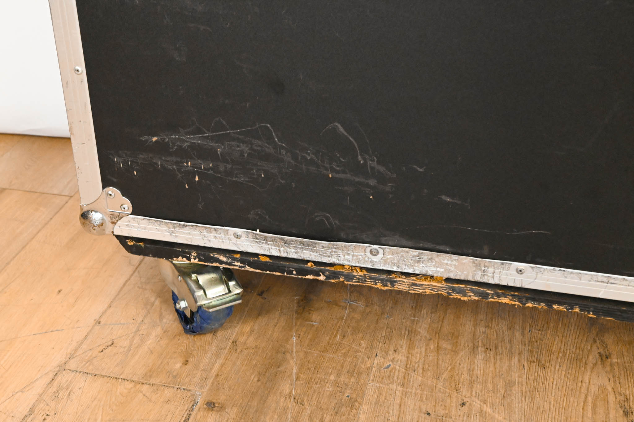 Gator Cases G-TOUR M32 ATA Road Case with Doghouse for Midas M32 Mixer