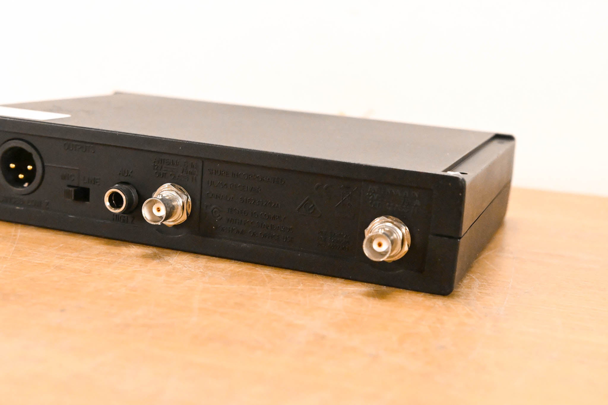 Shure ULXS24/58 Handheld Wireless System - J1 Band (NO POWER SUPPLY)