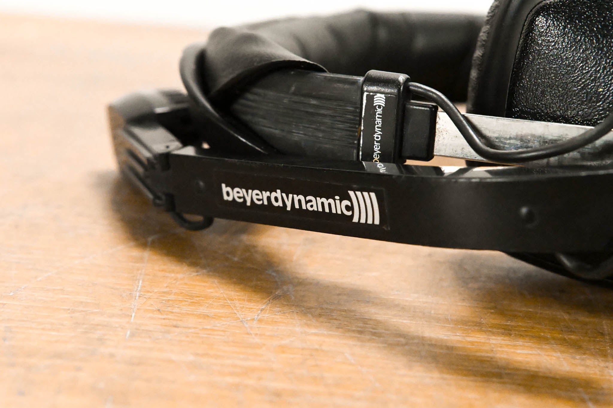 Beyerdynamic DT 109 Dual-Ear Headset with Dynamic Mic