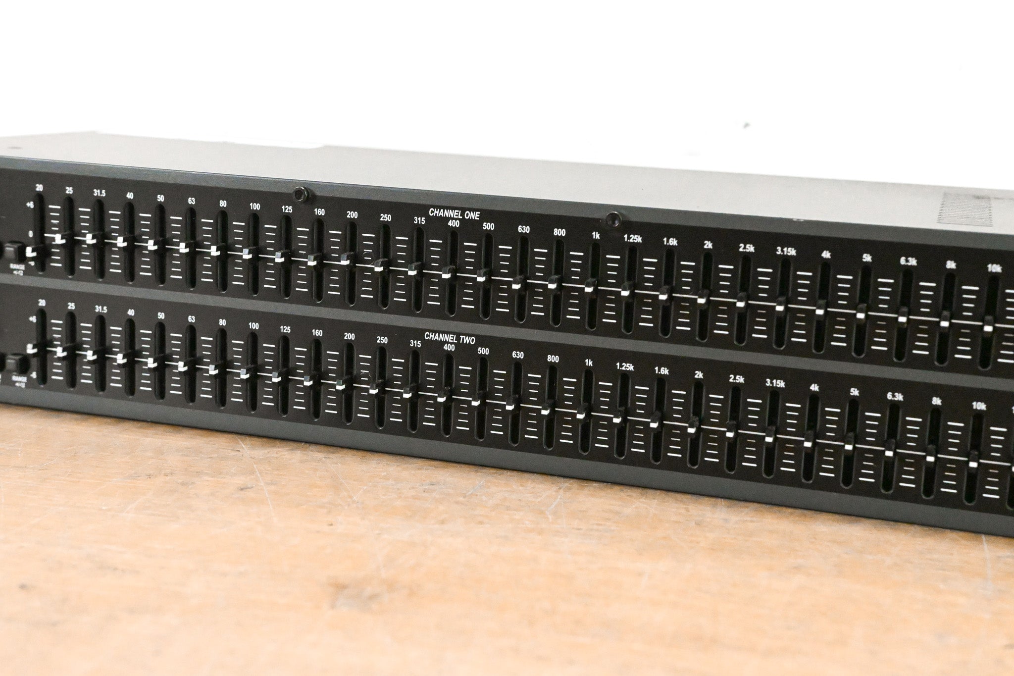 dbx 231 Dual-Channel 31-Band Graphic Equalizer