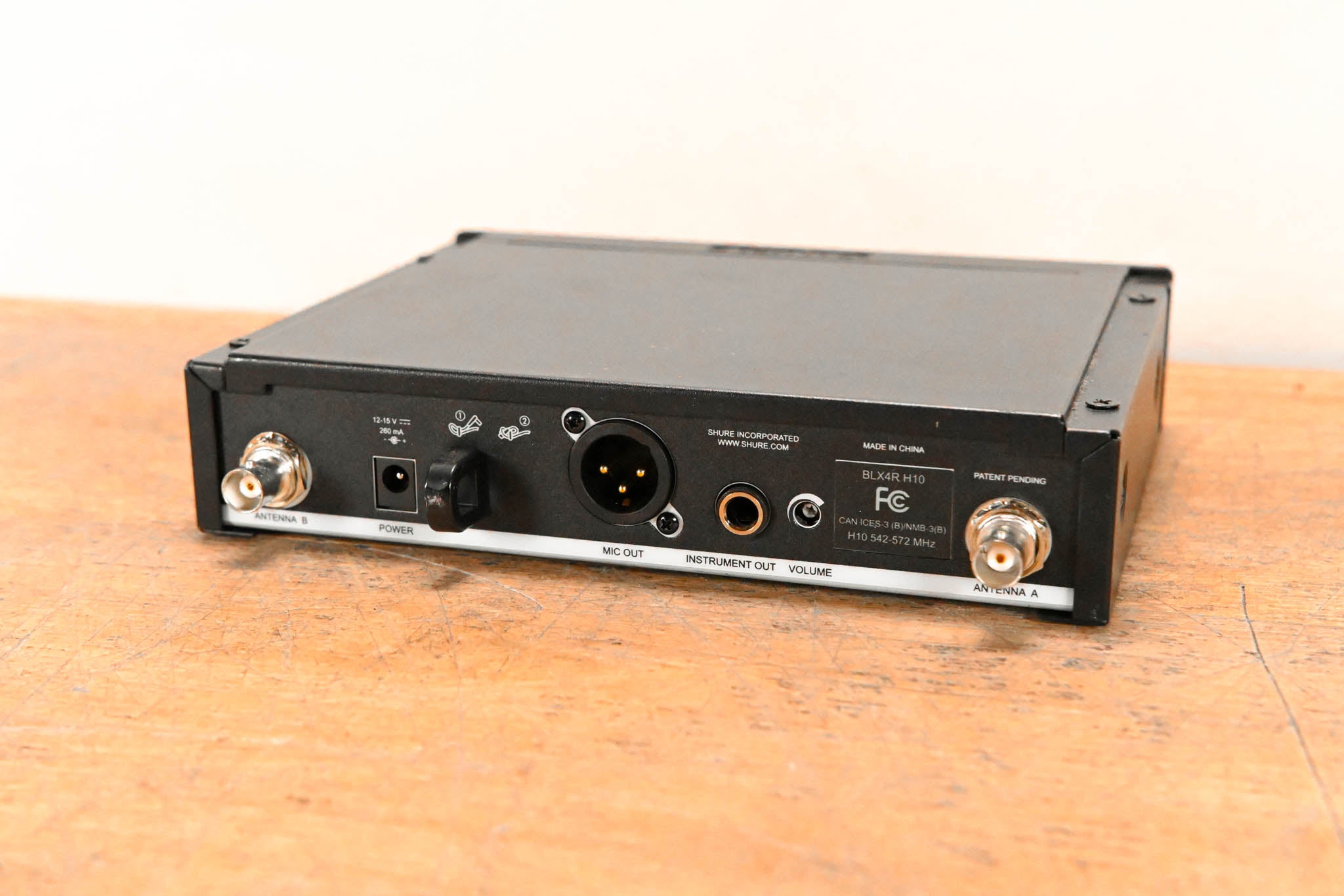 Shure BLX24R/B58 Handheld Wireless System - H10 Band (NO POWER SUPPLY)