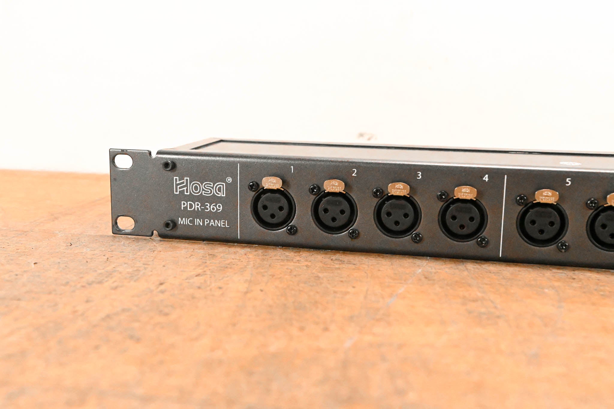 Hosa PDR-369 XLR3F to XLR3M Patch Bay