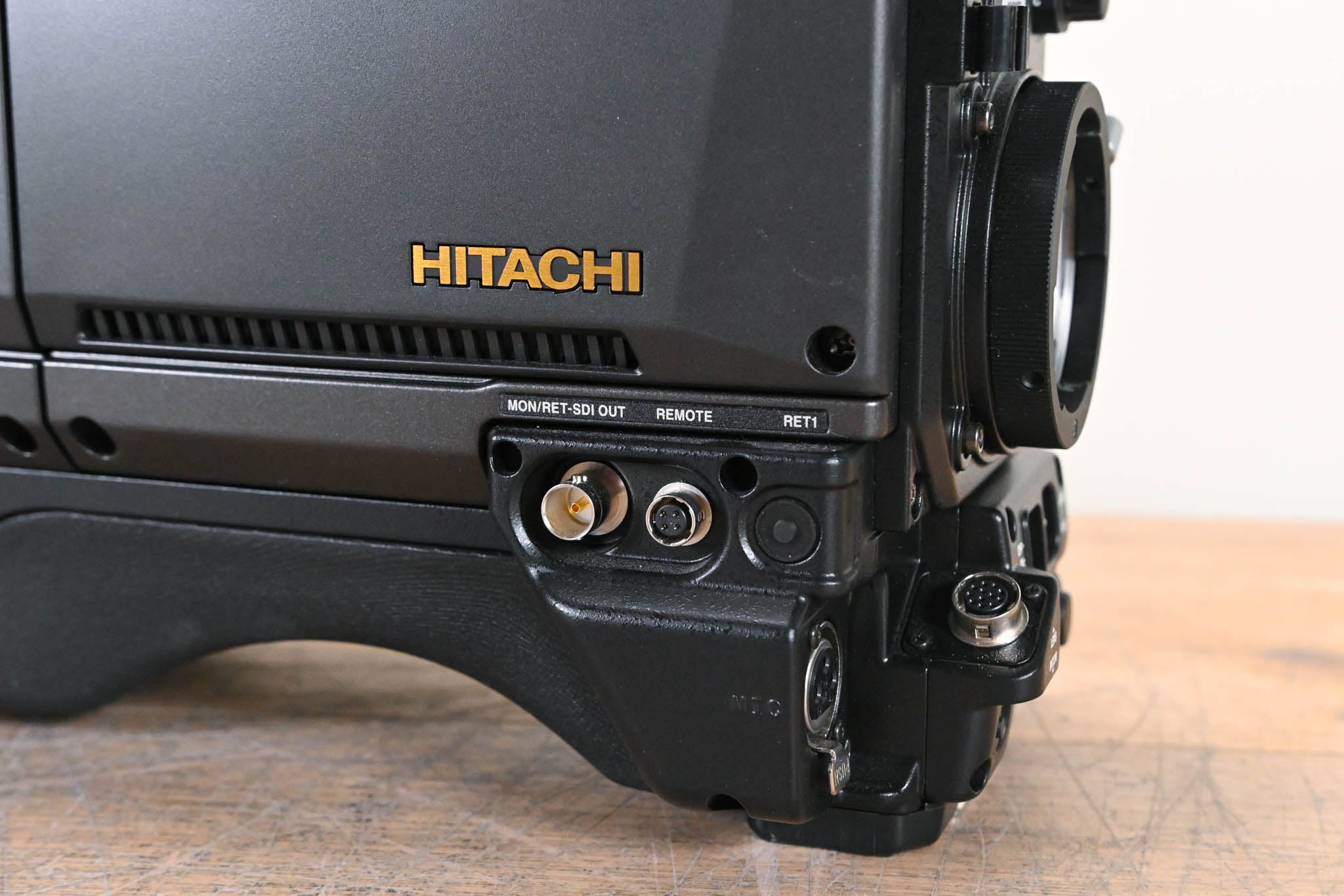 Hitachi Z-HD5000 HDTV Camera with CA-HF1000 Camera Adaptor