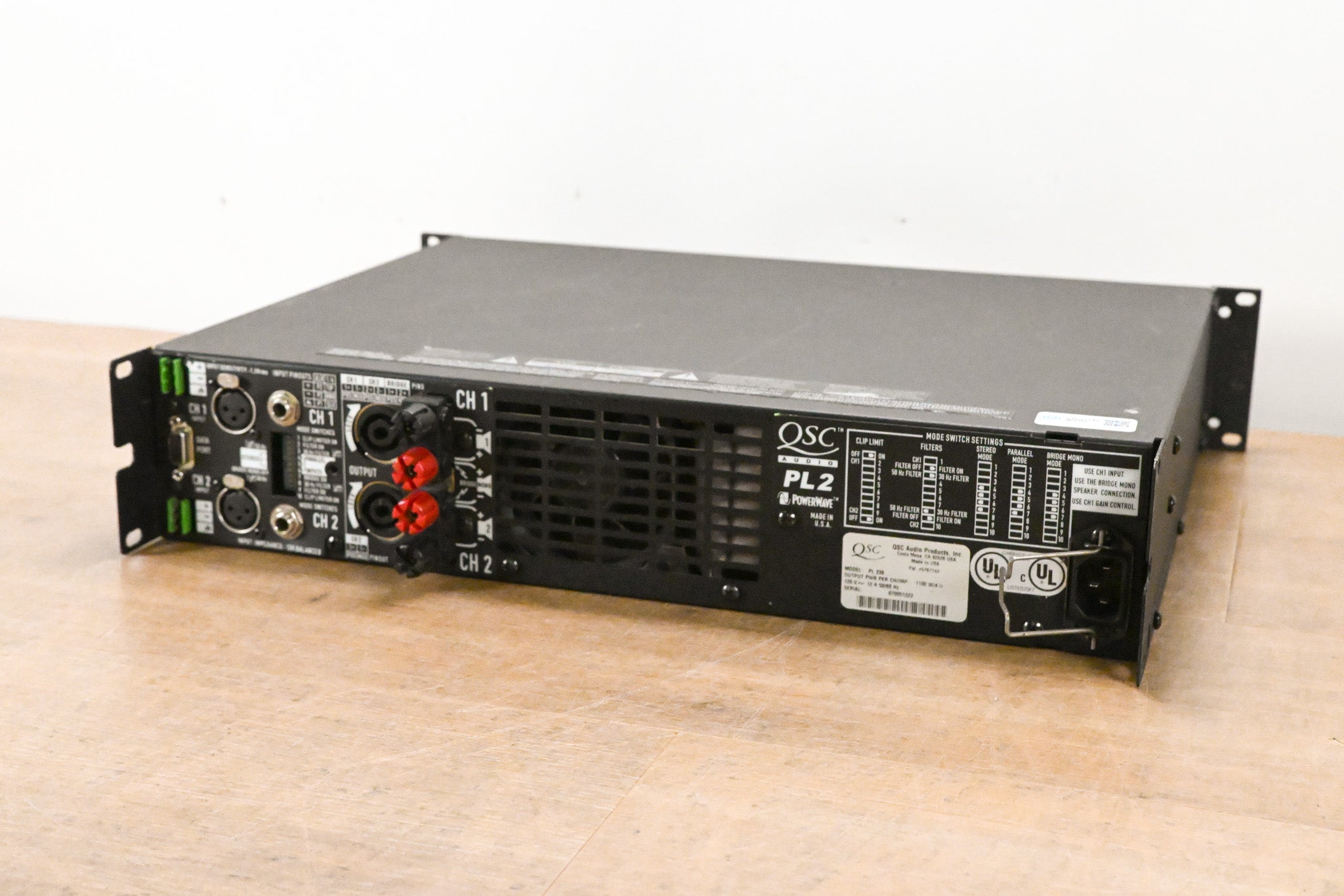 QSC PL236 PowerLight 2 Series 2-Channel Power Amplifier