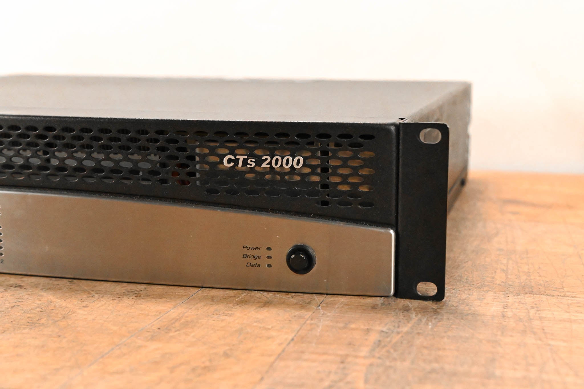 Crown CTs 2000 Two-Channel 1000W Power Amplifier