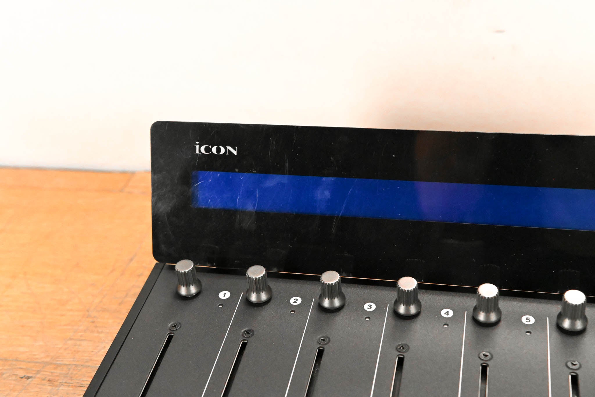 Icon Pro Audio Platform M Control Surface with Platform D2 Display Unit