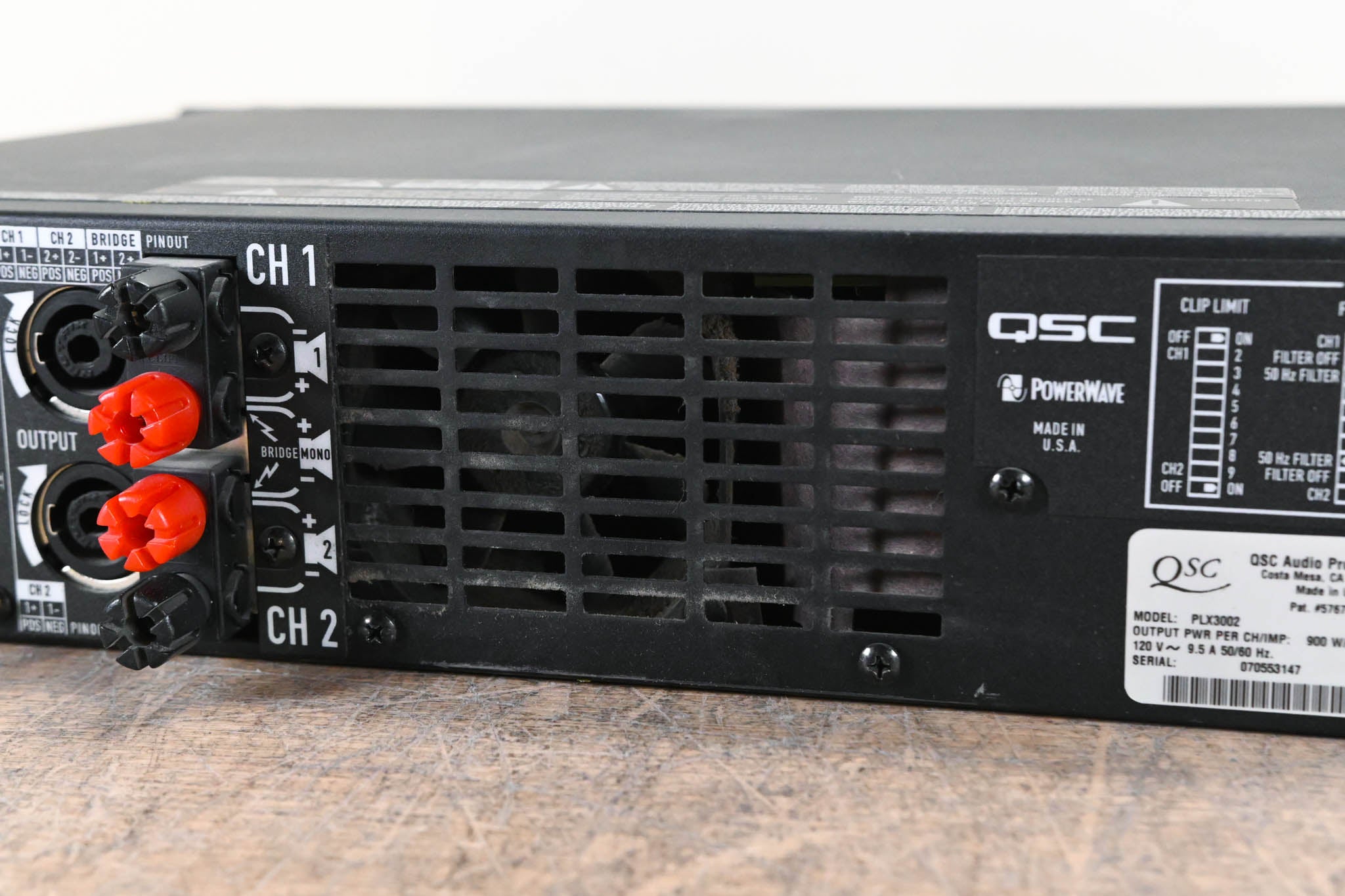 QSC PLX3002 2-Channel Power Amplifier