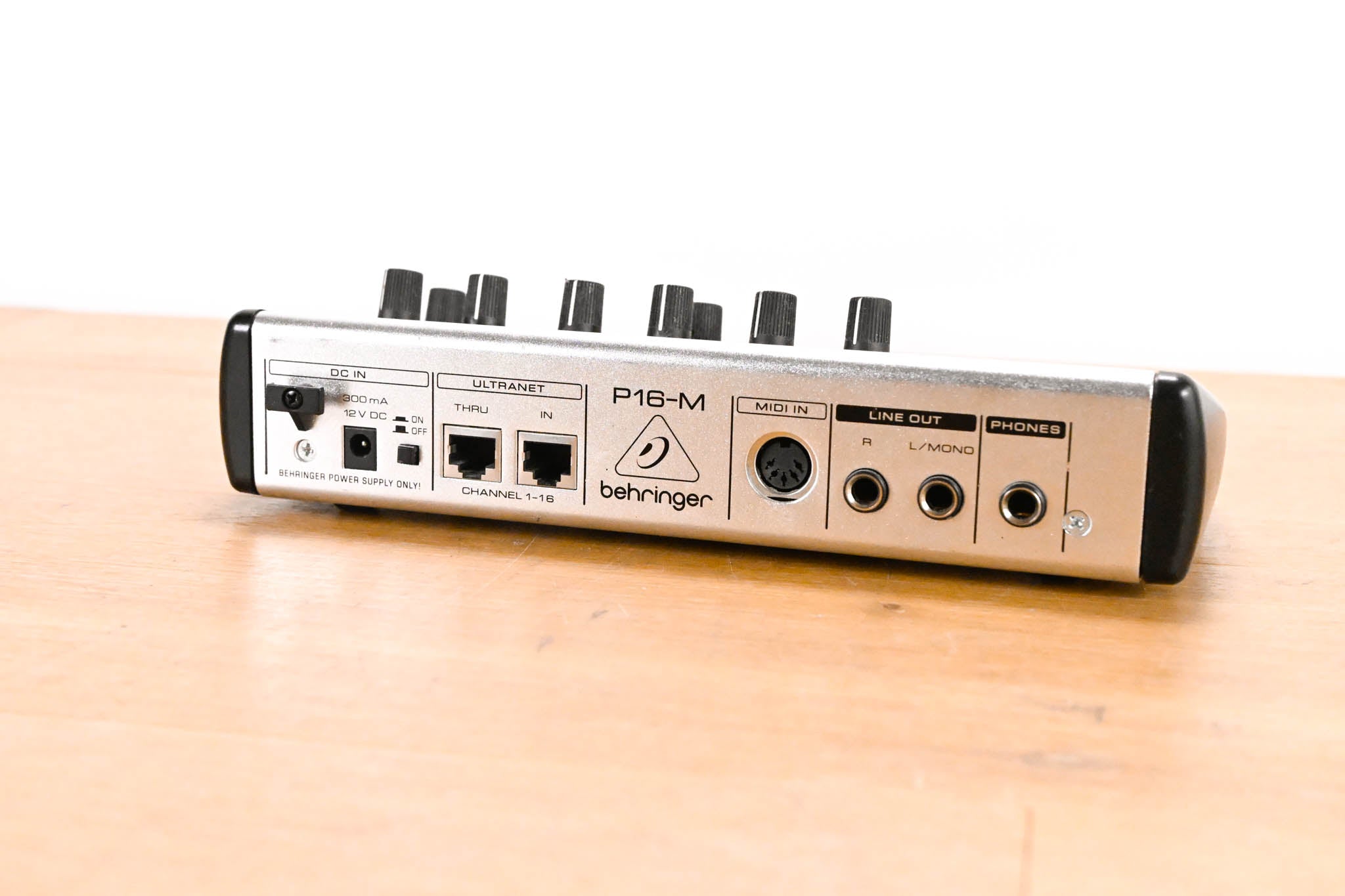 Behringer Powerplay P16-M 16-Channel Digital Personal Mixer