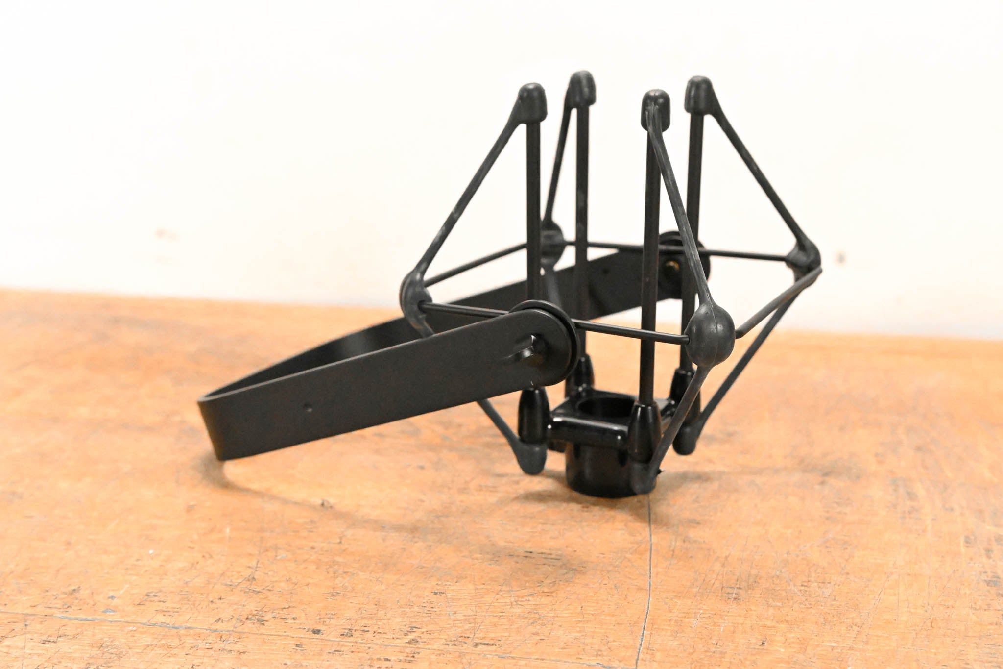 Electro-Voice (EV) 309A Shock Mount