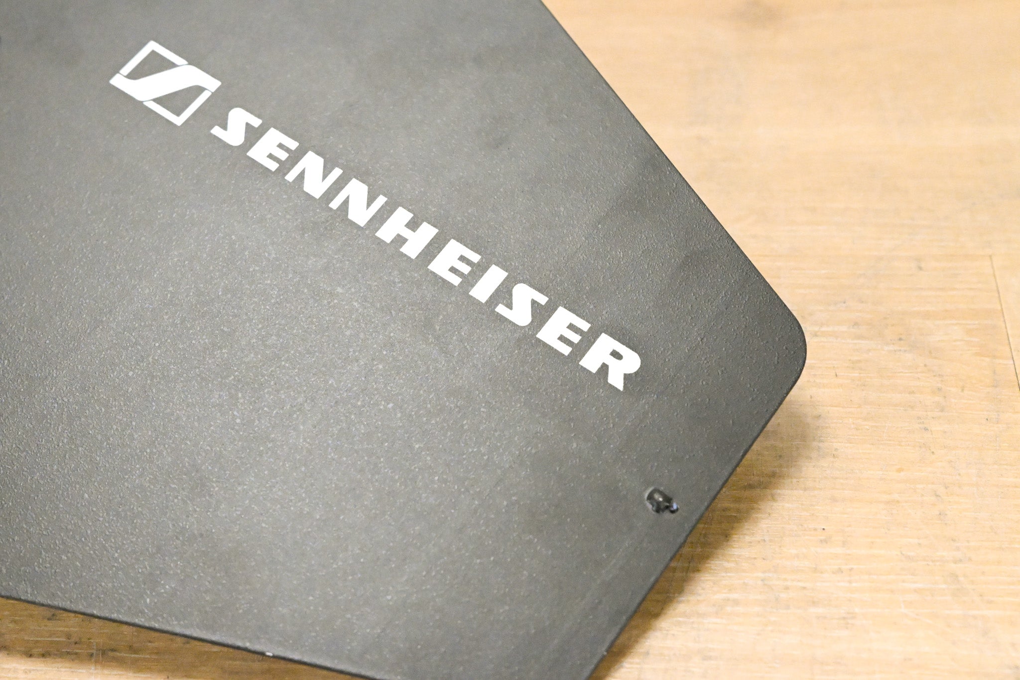 Sennheiser A-2003-UHF Passive Directional Antenna - 450-960 MHz