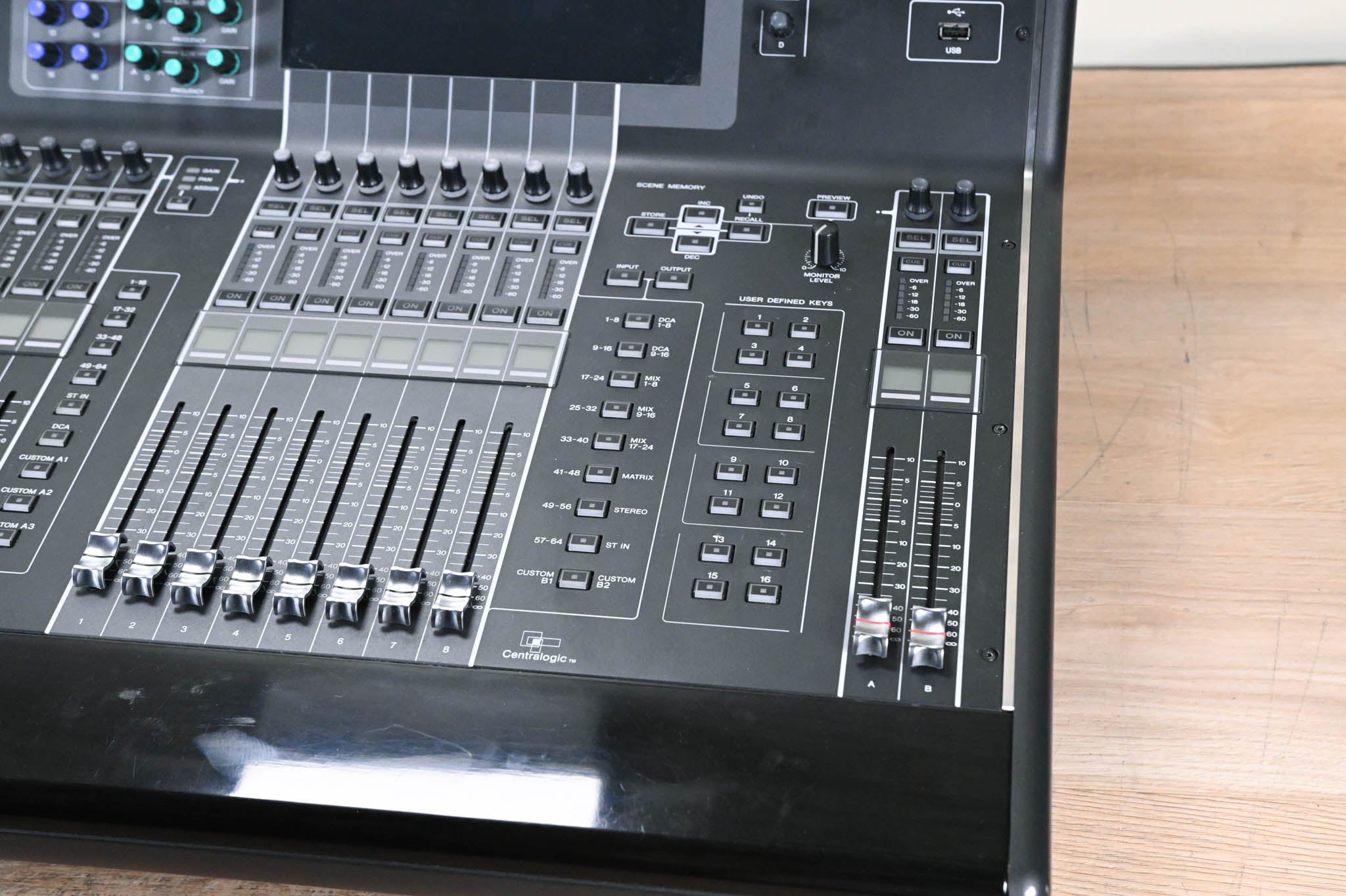 Yamaha CL3 Digital Audio Mixing Console