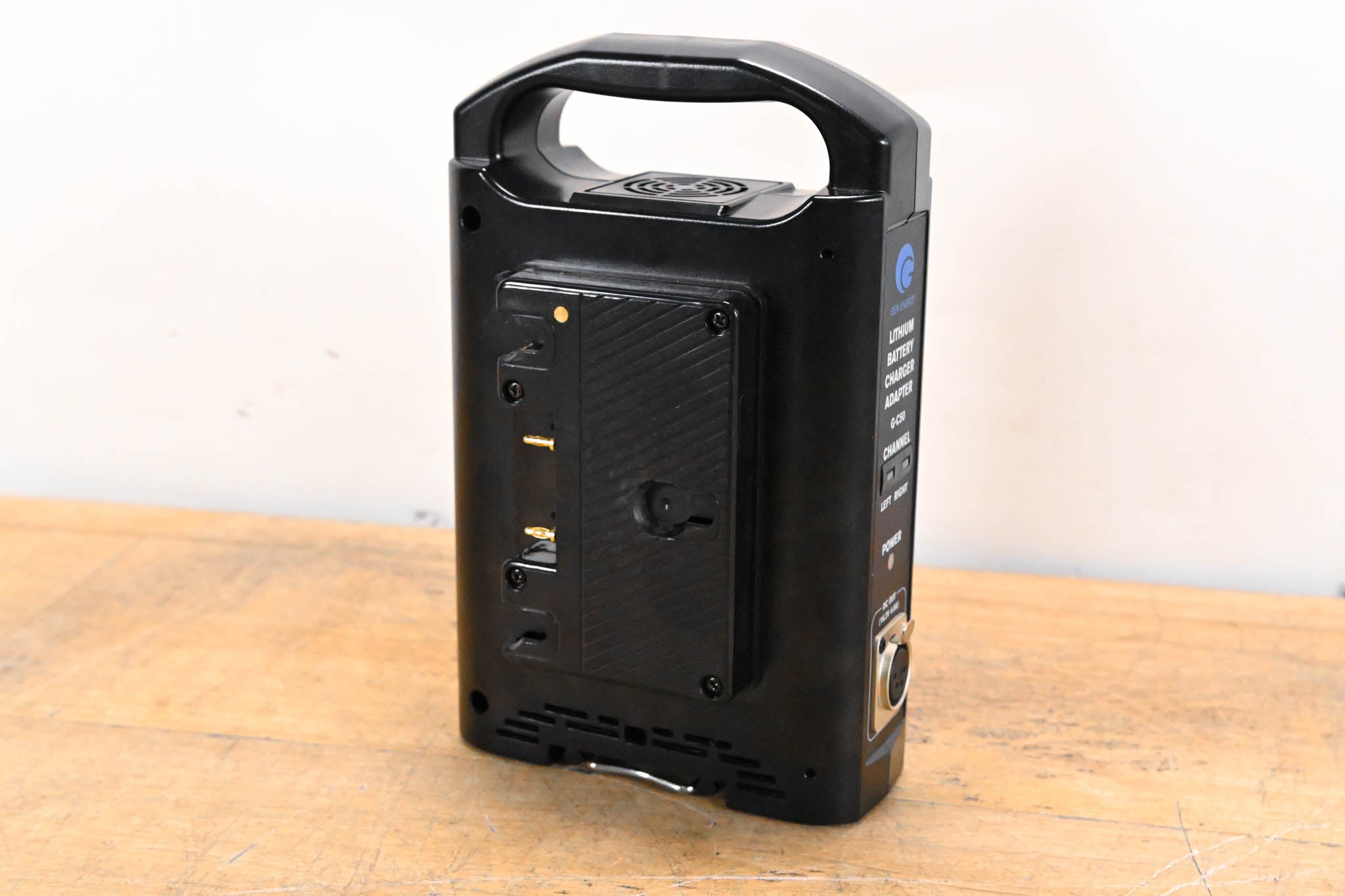 Gen Energy G-C50 2-Channel Lithium-Ion Battery Charger (Gold Mount)