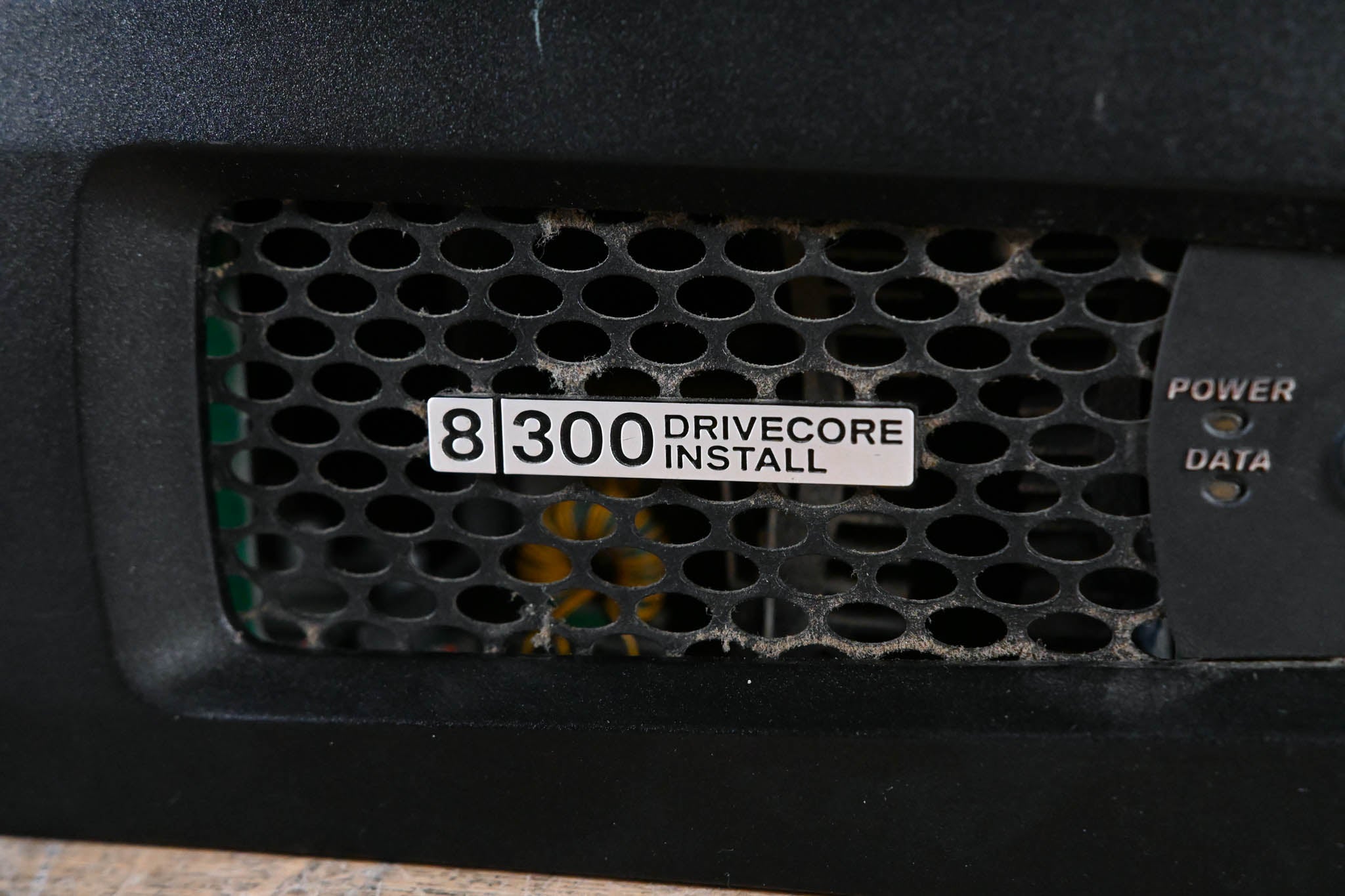 Crown DCi 8|300 DriveCore Install 8-Channel Power Amplifier